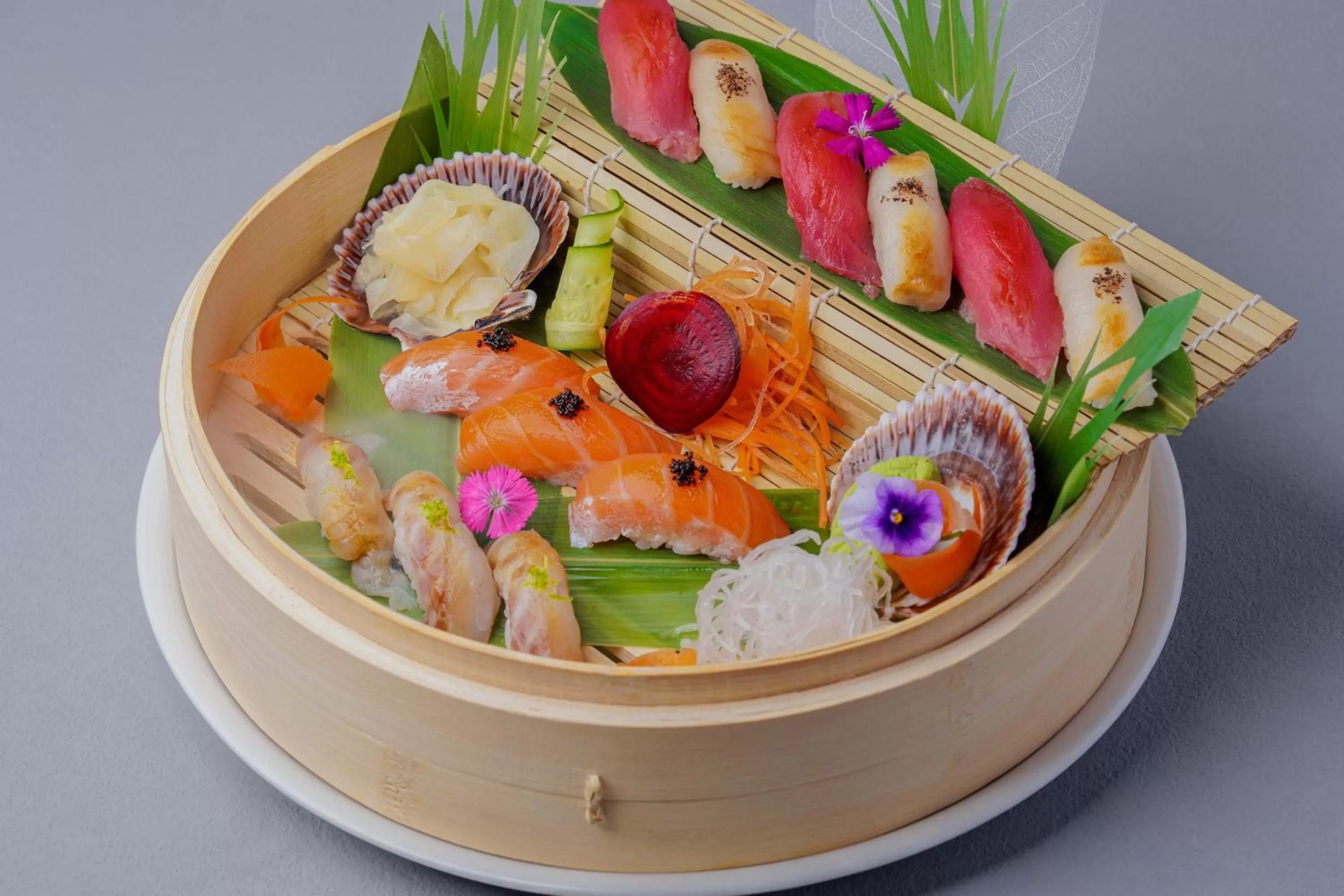 Restaurant/places to eat in Le Meridien Abu Dhabi Resort