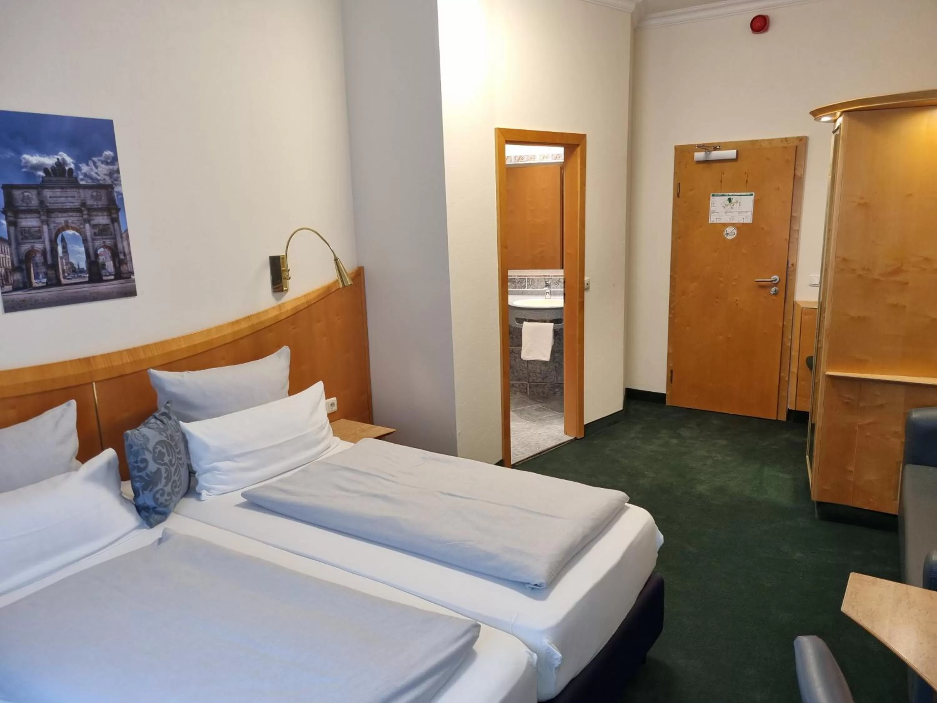 Bed in myMINGA4 - Hotel & serviced Apartments