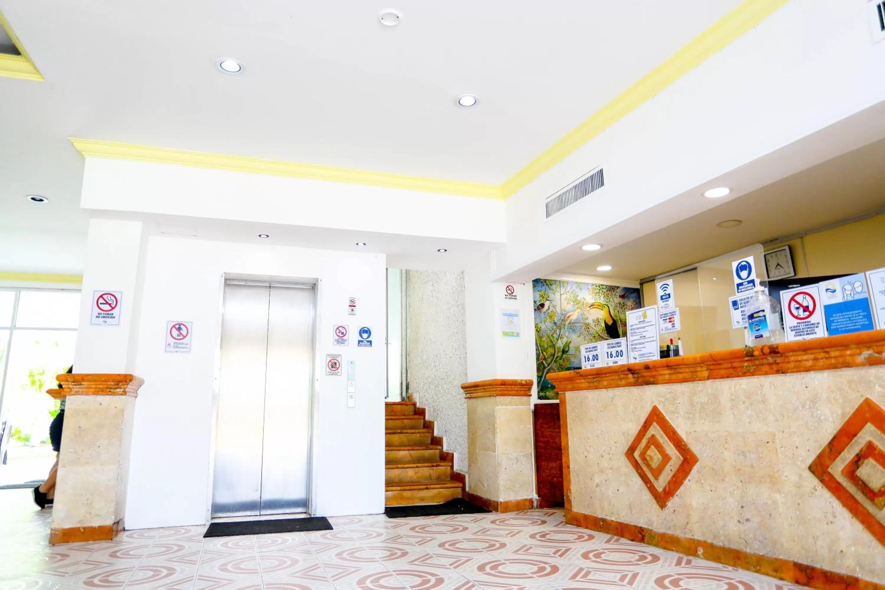 Lobby or reception in Hotel Caribe Internacional Cancun