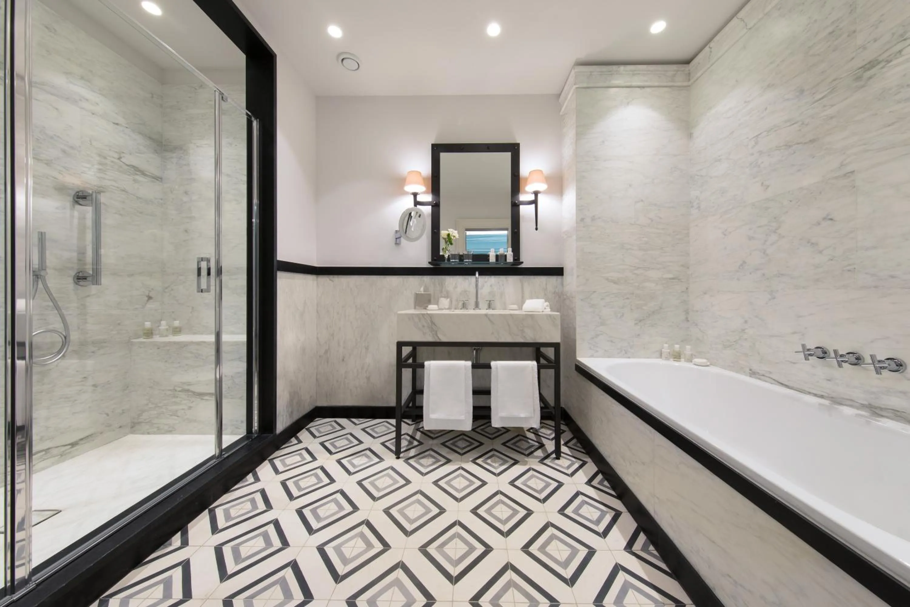 Bathroom in Rocco Forte Hotel De La Ville