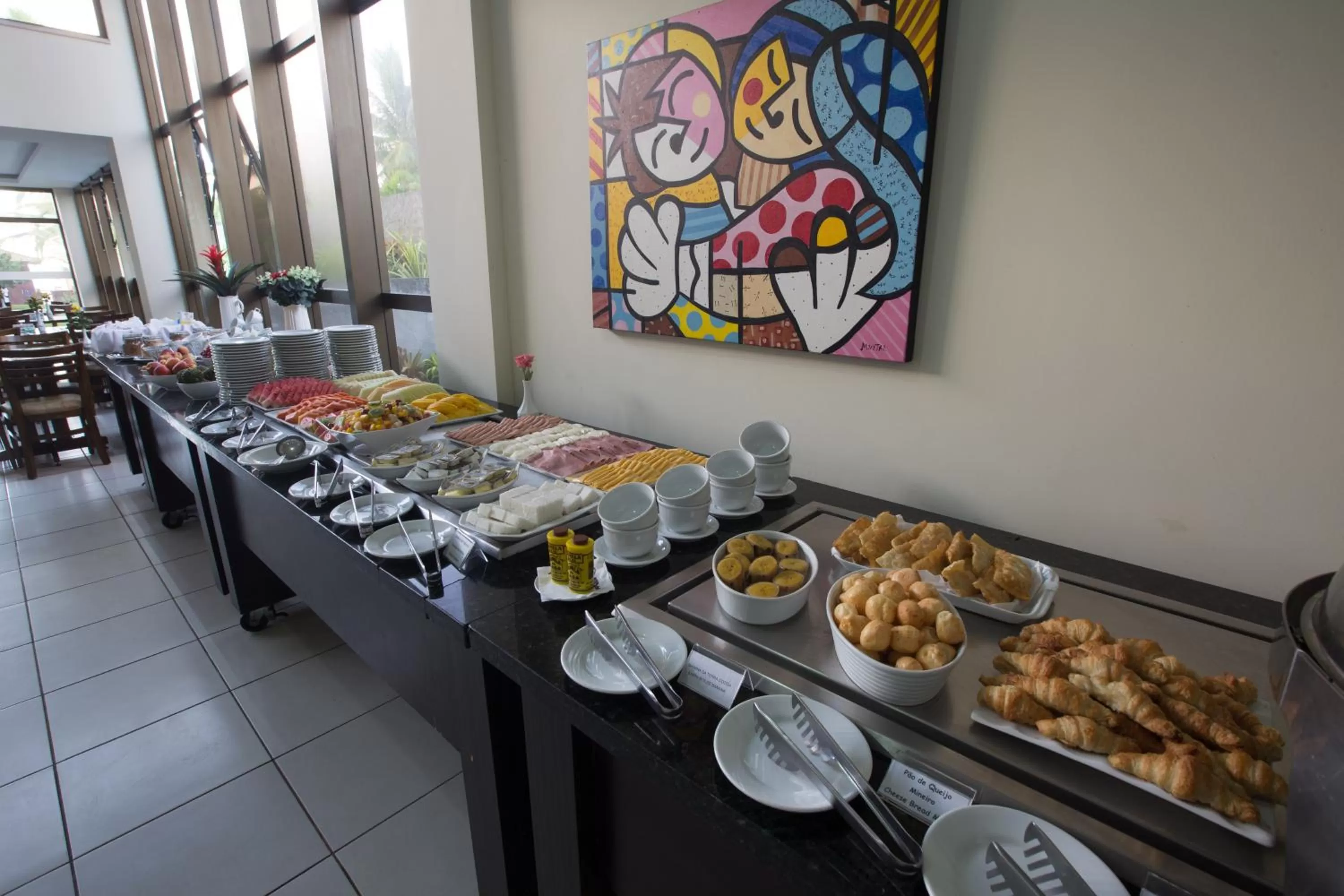 American breakfast in Catussaba Suítes Resort