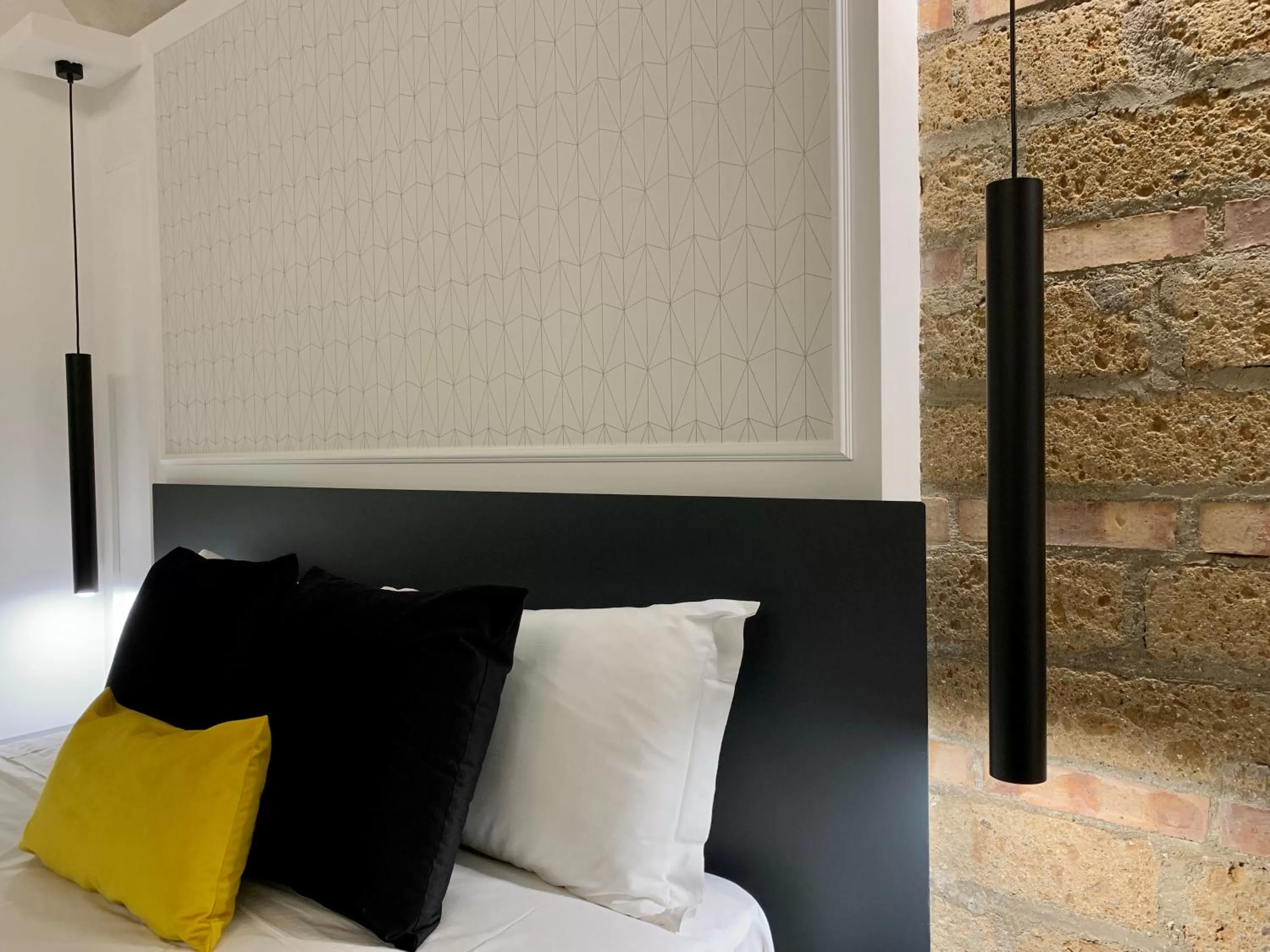 Bedroom, Bed in Toledo Boutique Rooms