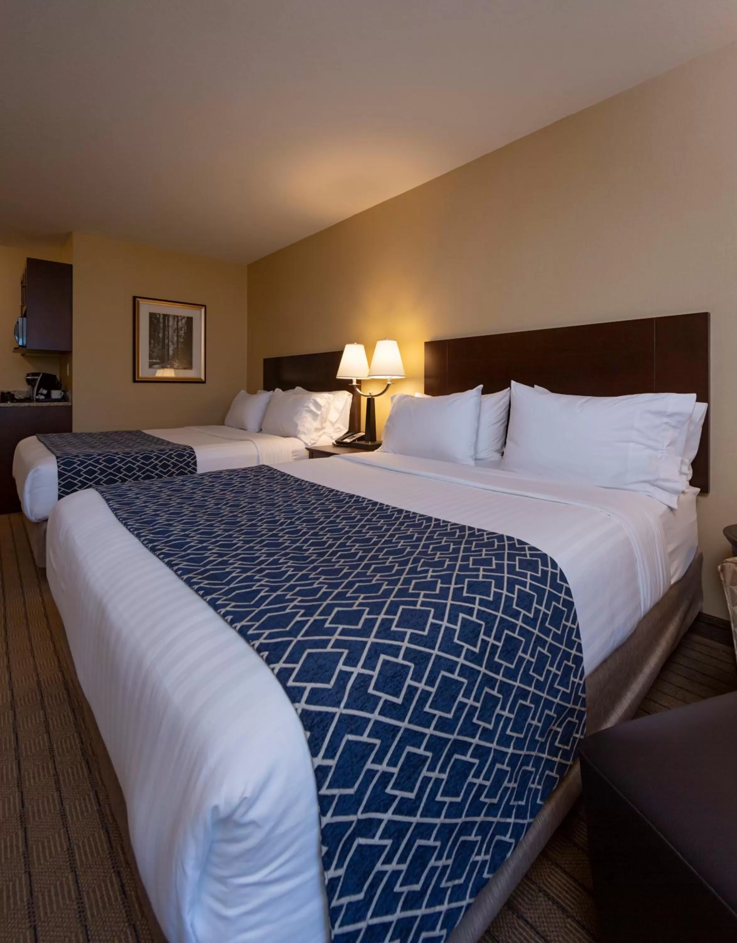 Bed in Bayview Hotel