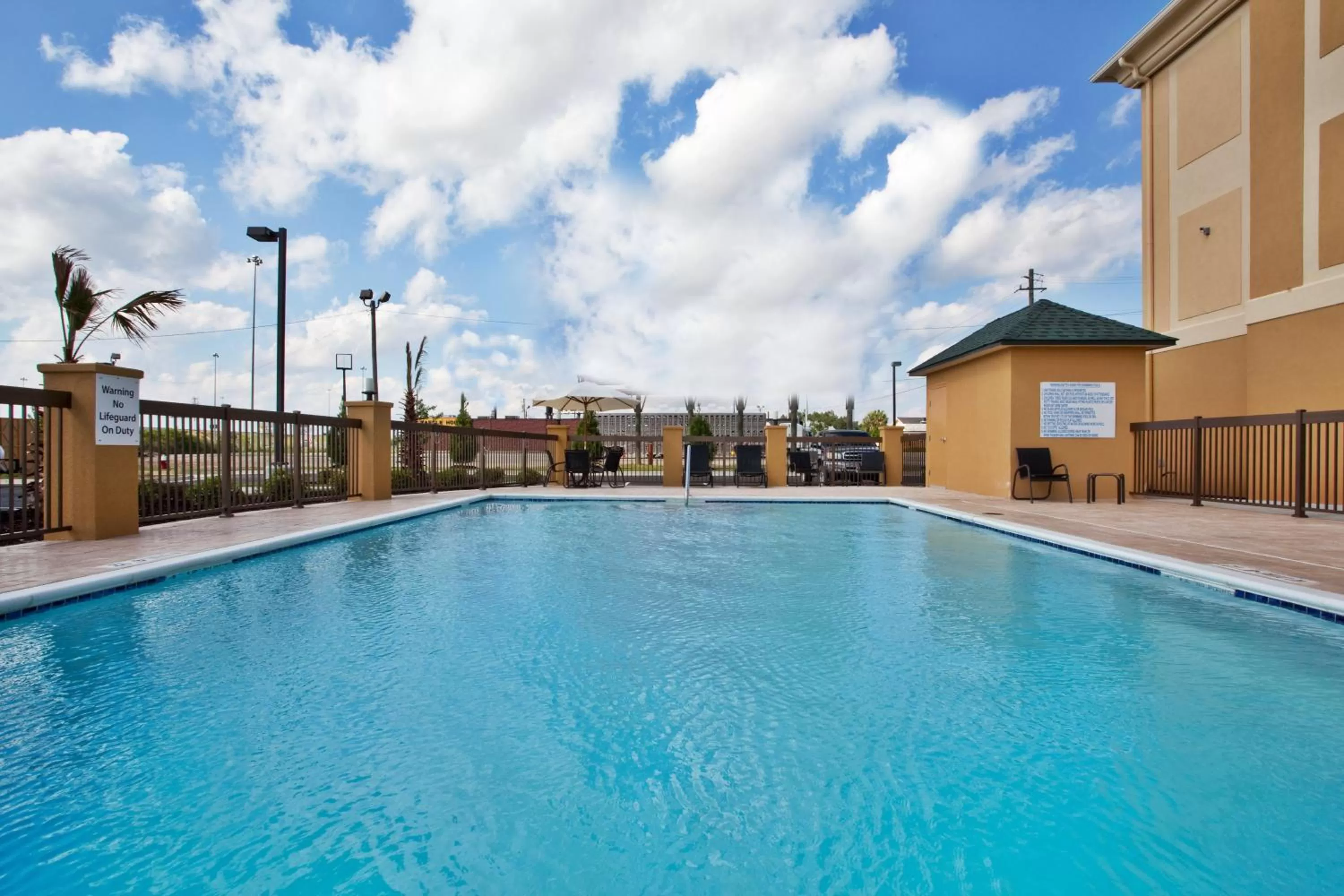 Swimming pool in Holiday Inn Express Hotel & Suites Cordele North by IHG