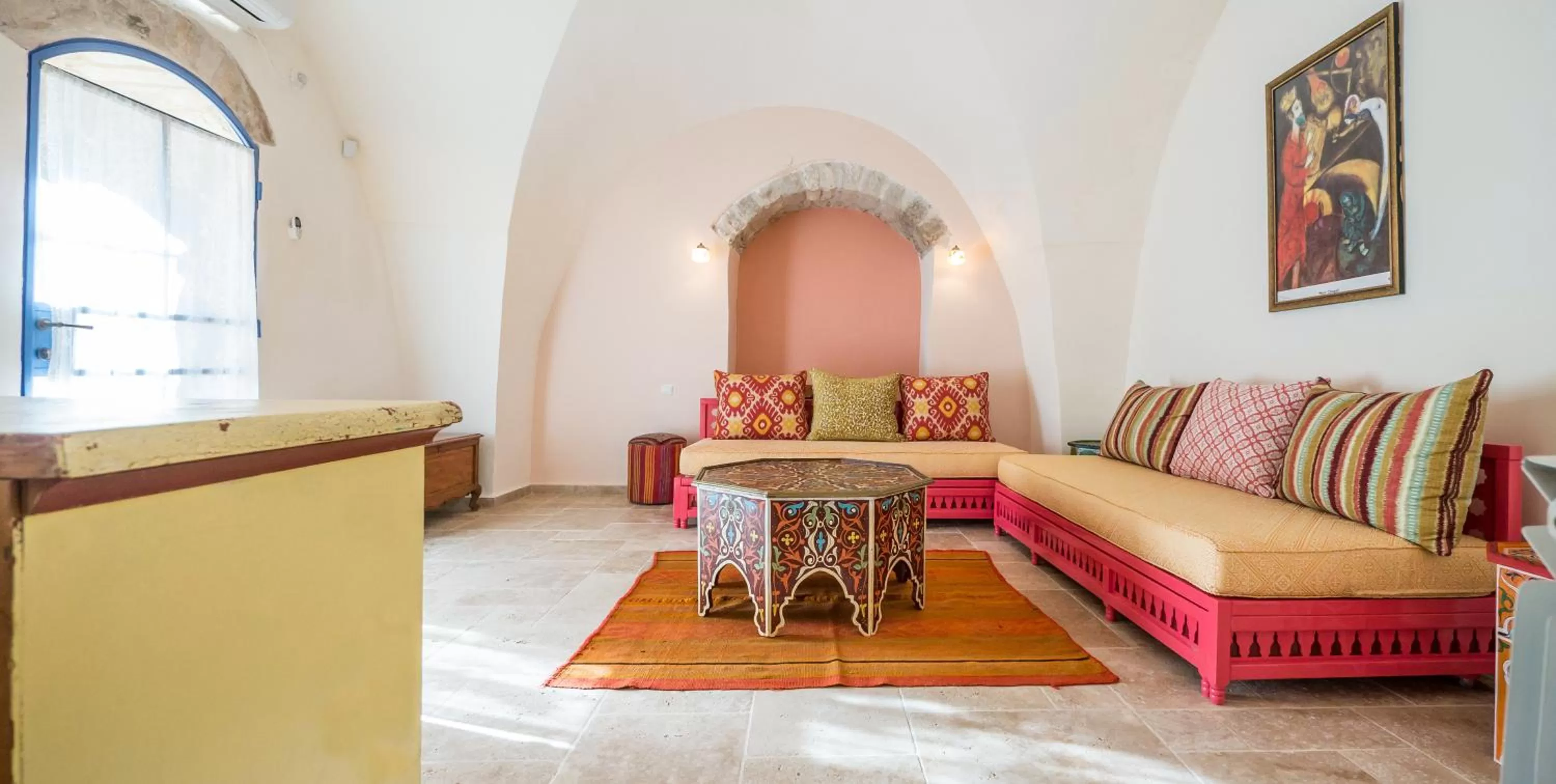 Massage in The Way Inn - Boutique Suites