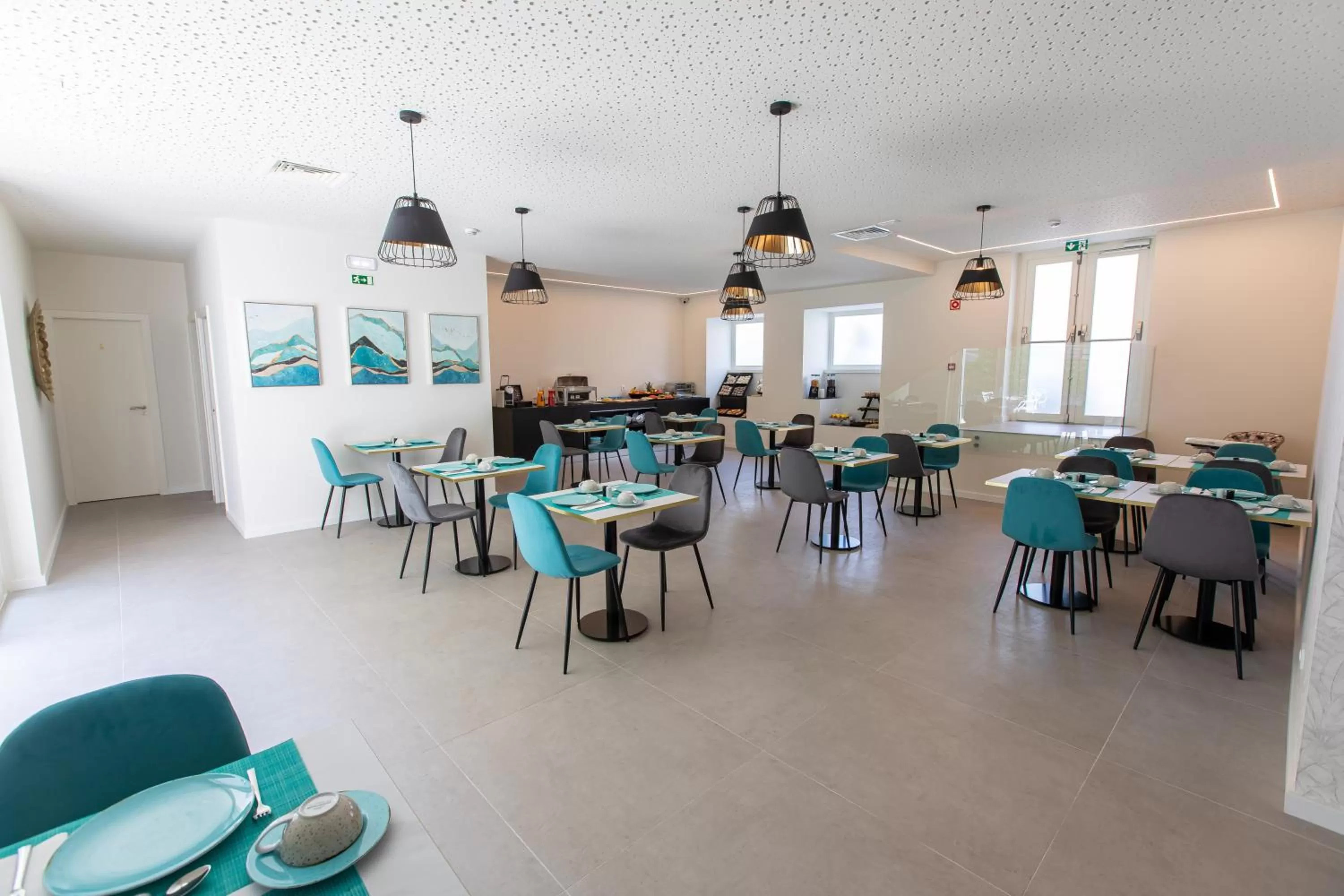 Restaurant/places to eat in Hotel Mondego