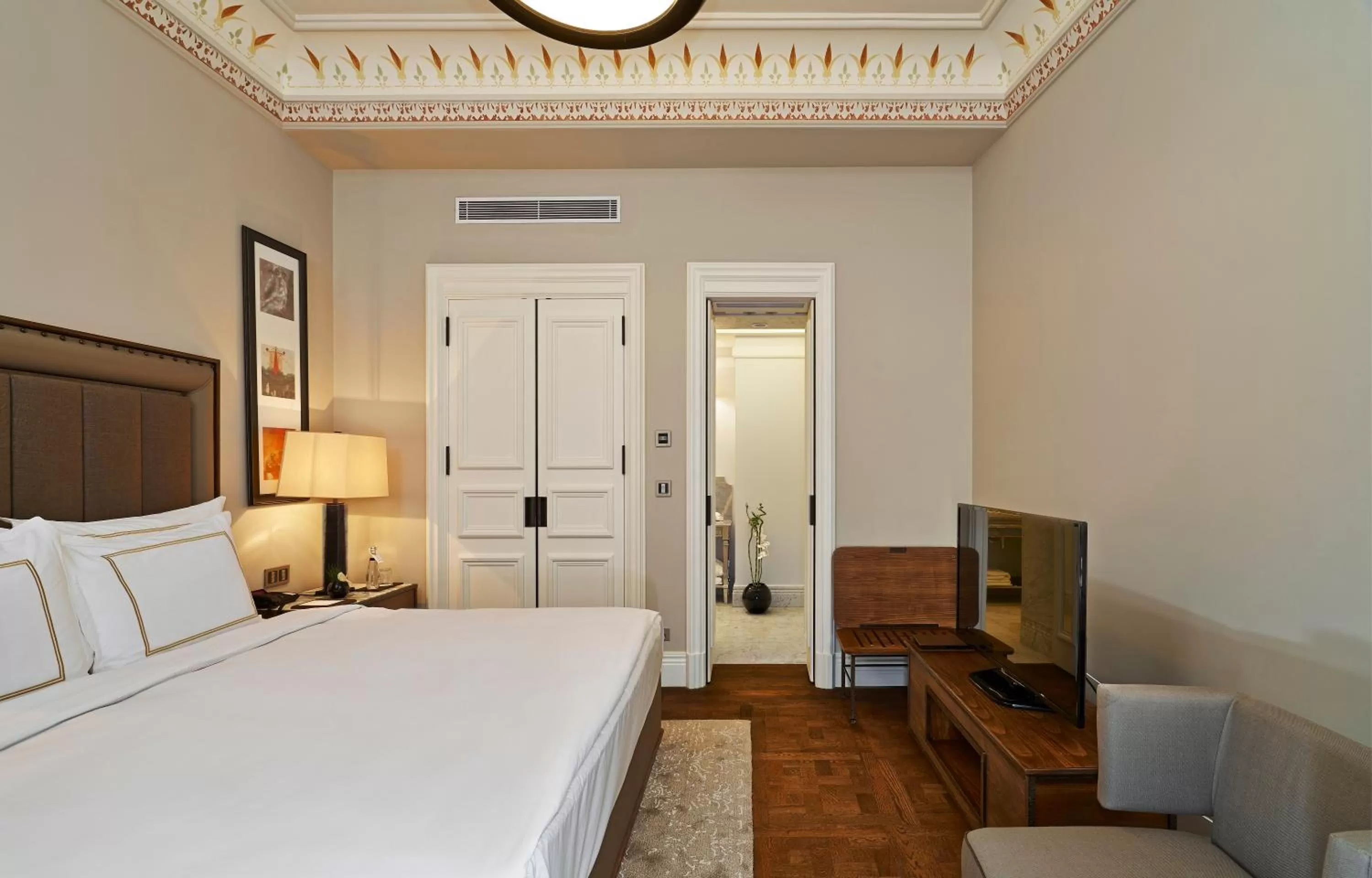 Photo of the whole room, Bed in The Bank Hotel Istanbul, a Member of Design Hotels