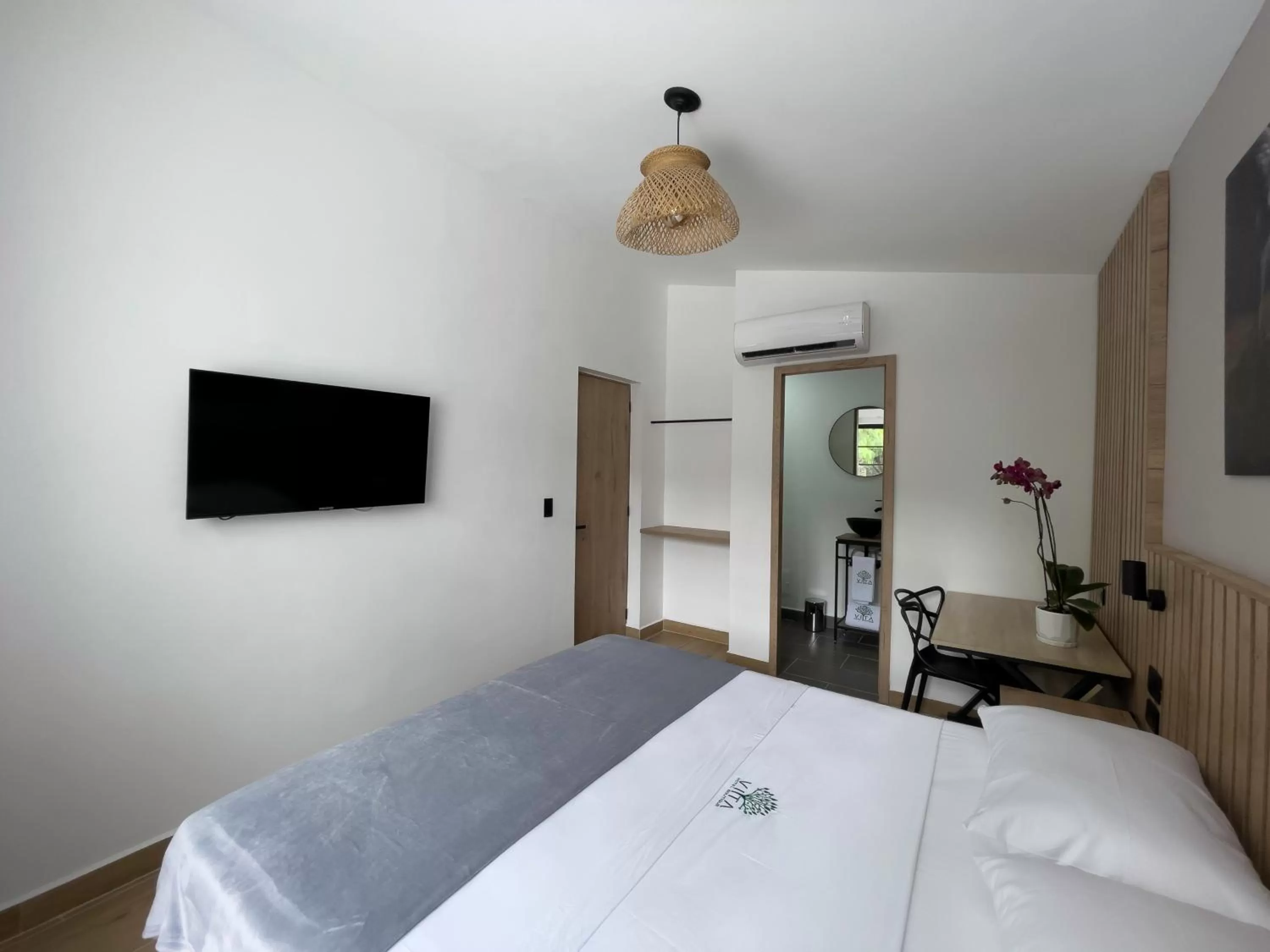 TV and multimedia, Bed in Vita Hotel Boutique - Aire Acondicionado & Desayuno