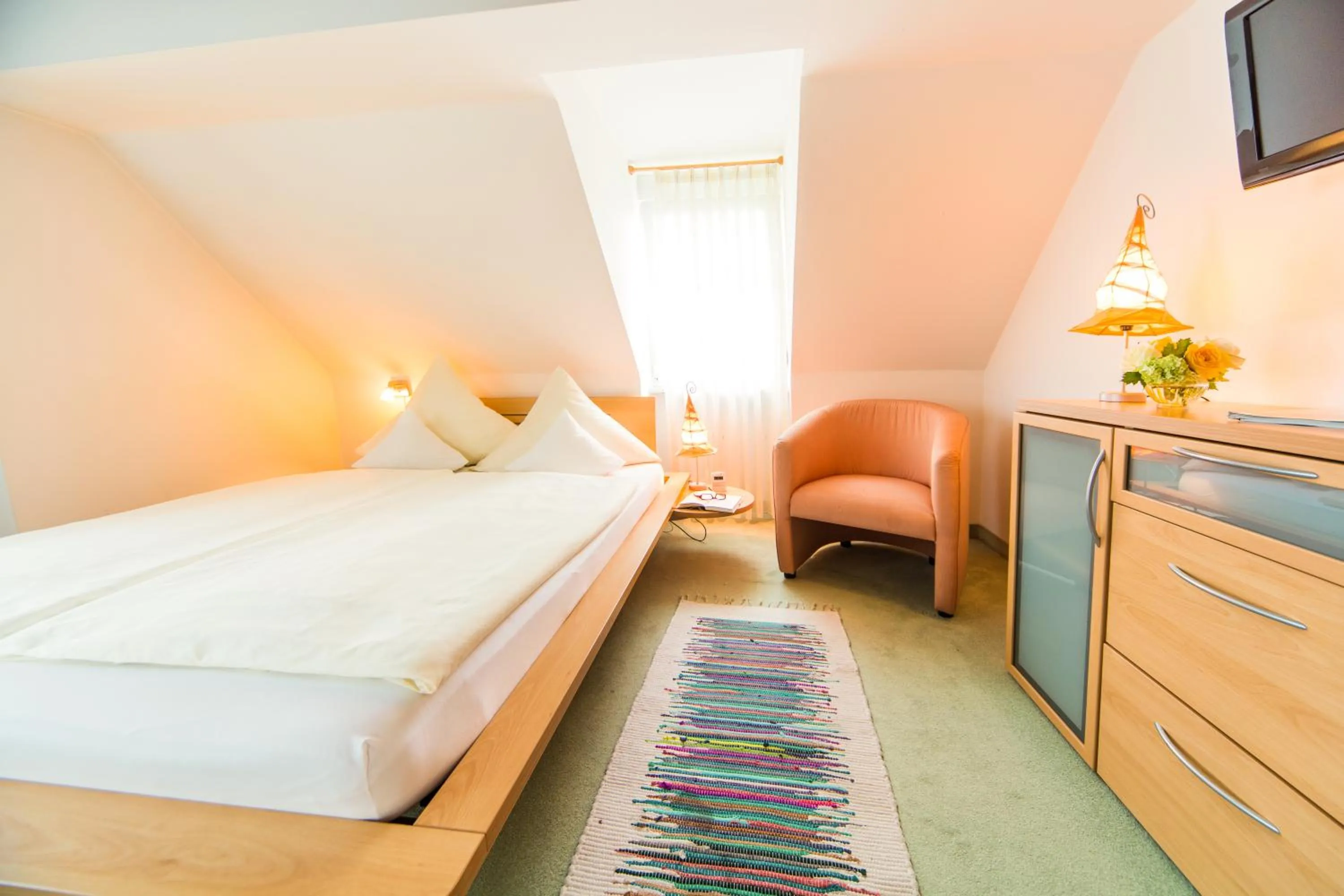 Bed in Ambient Hotel am Europakanal