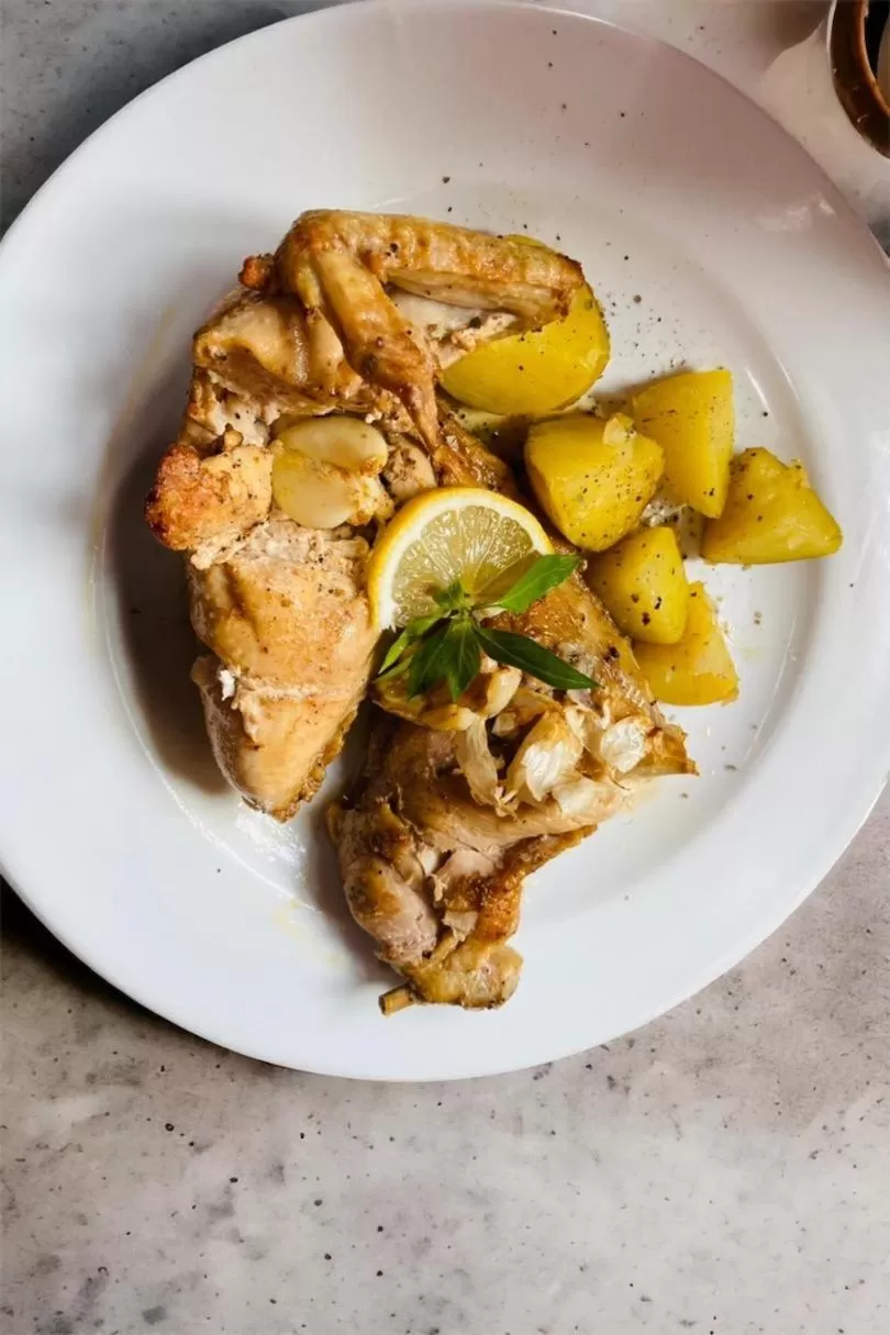 Food in Arbiru Beach Resort