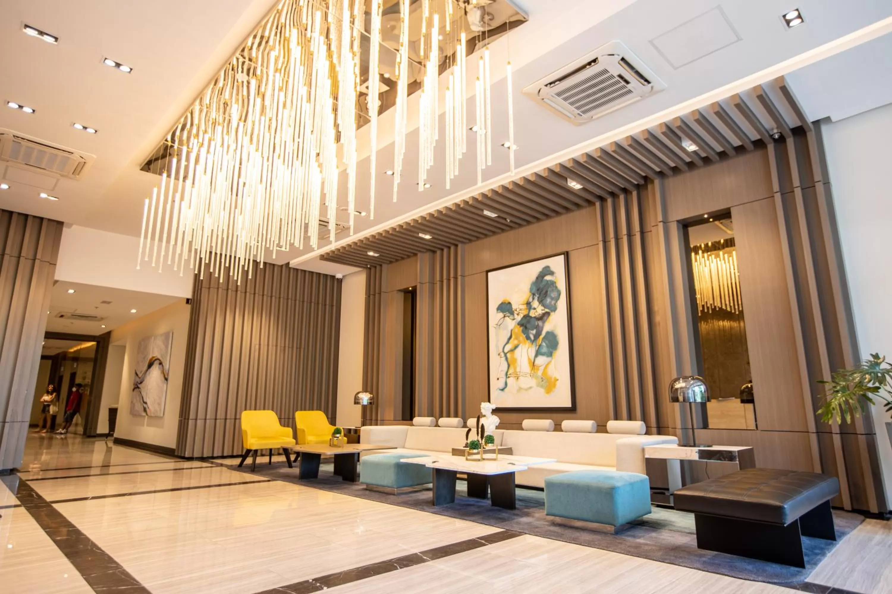 Lobby or reception in 1BR Suite in Uptown BGC