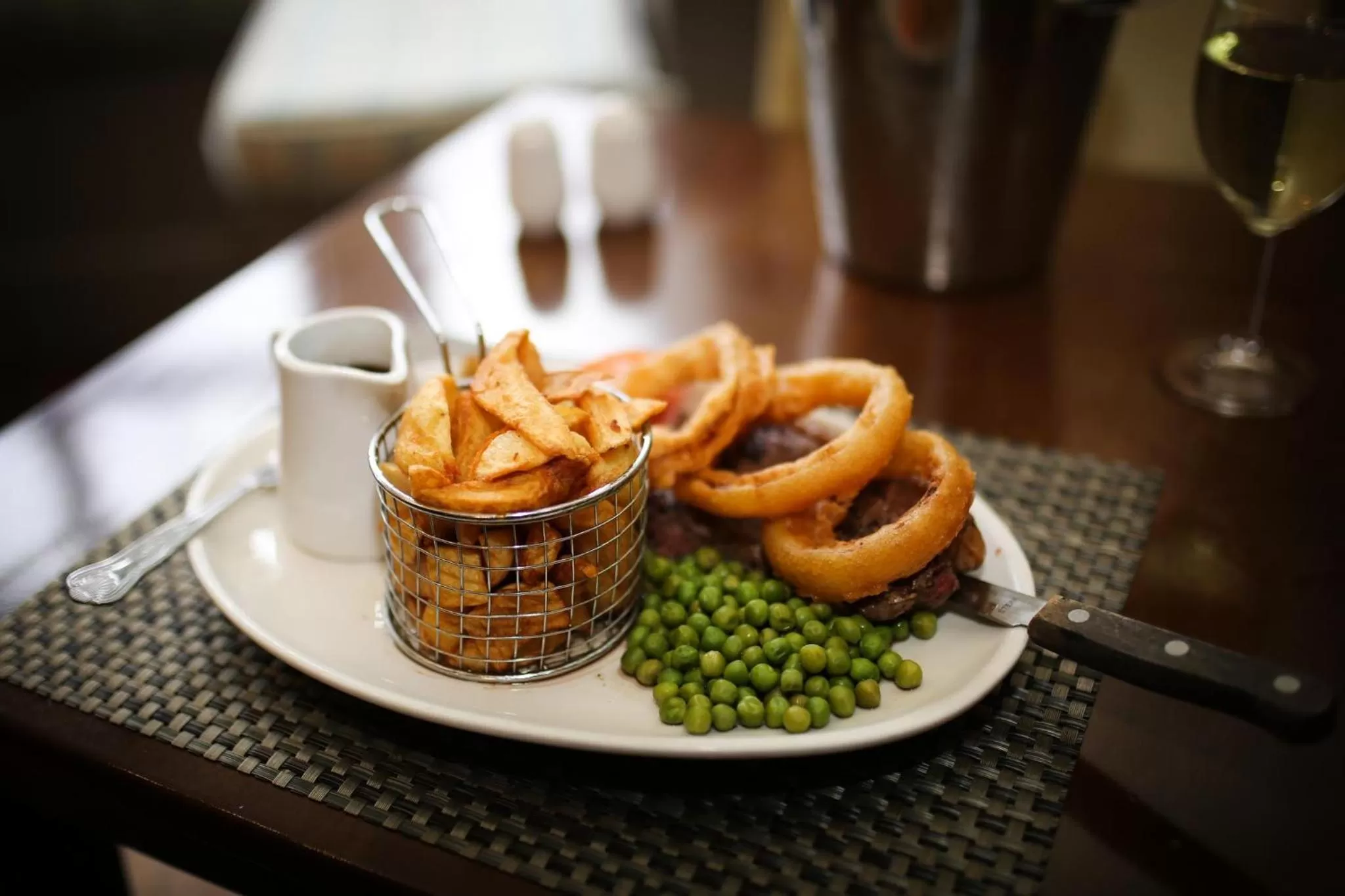 Food and drinks in Gwydyr Hotel