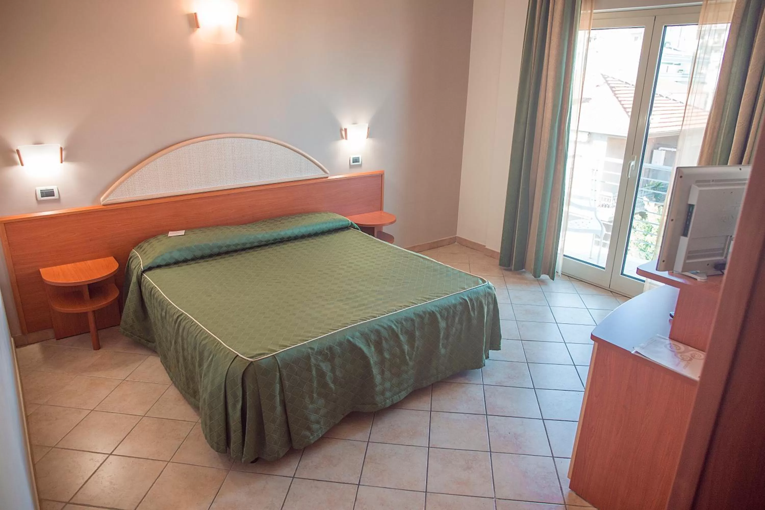 Bed in Hotel Prestige