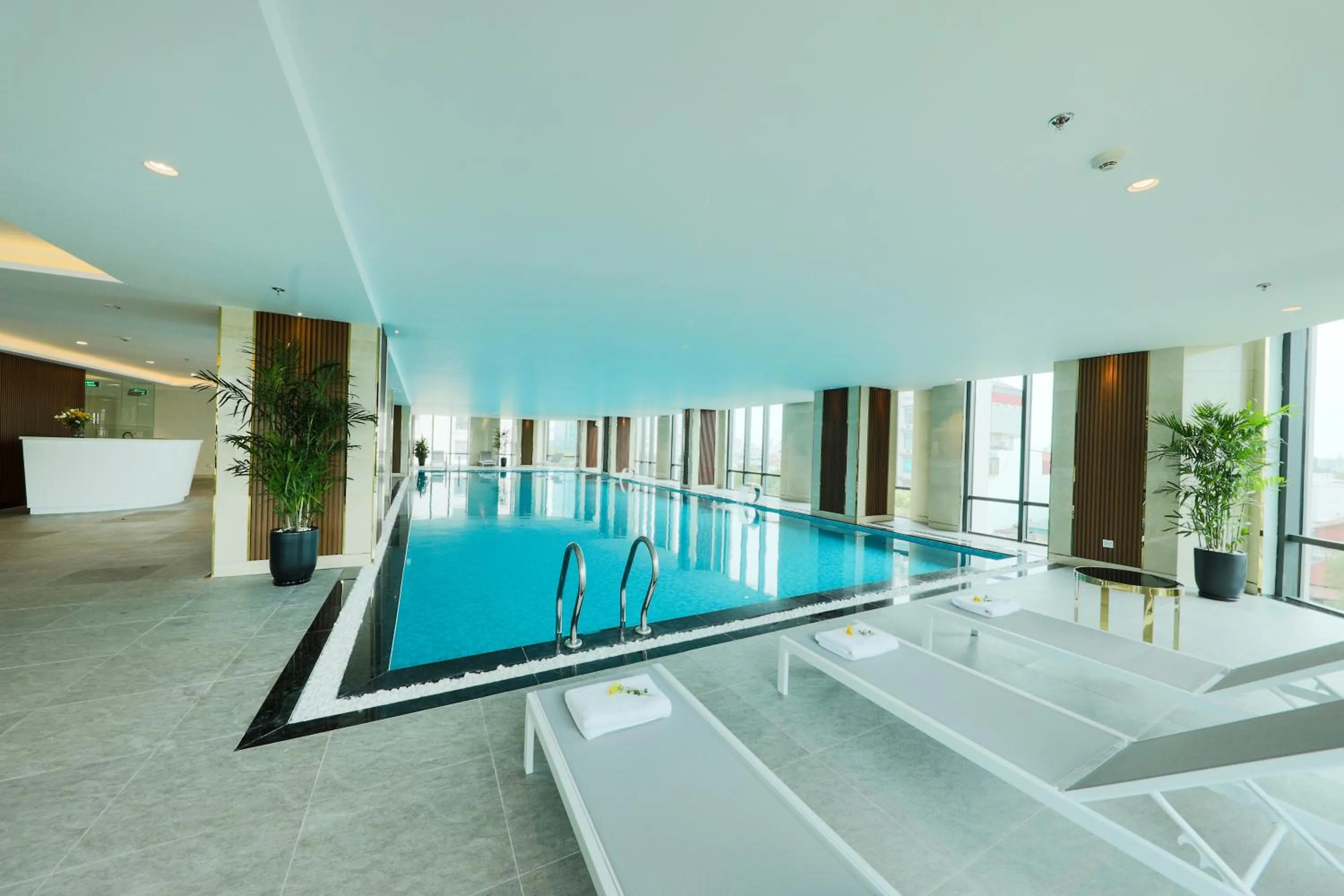 Swimming pool in Grand Vista Hanoi