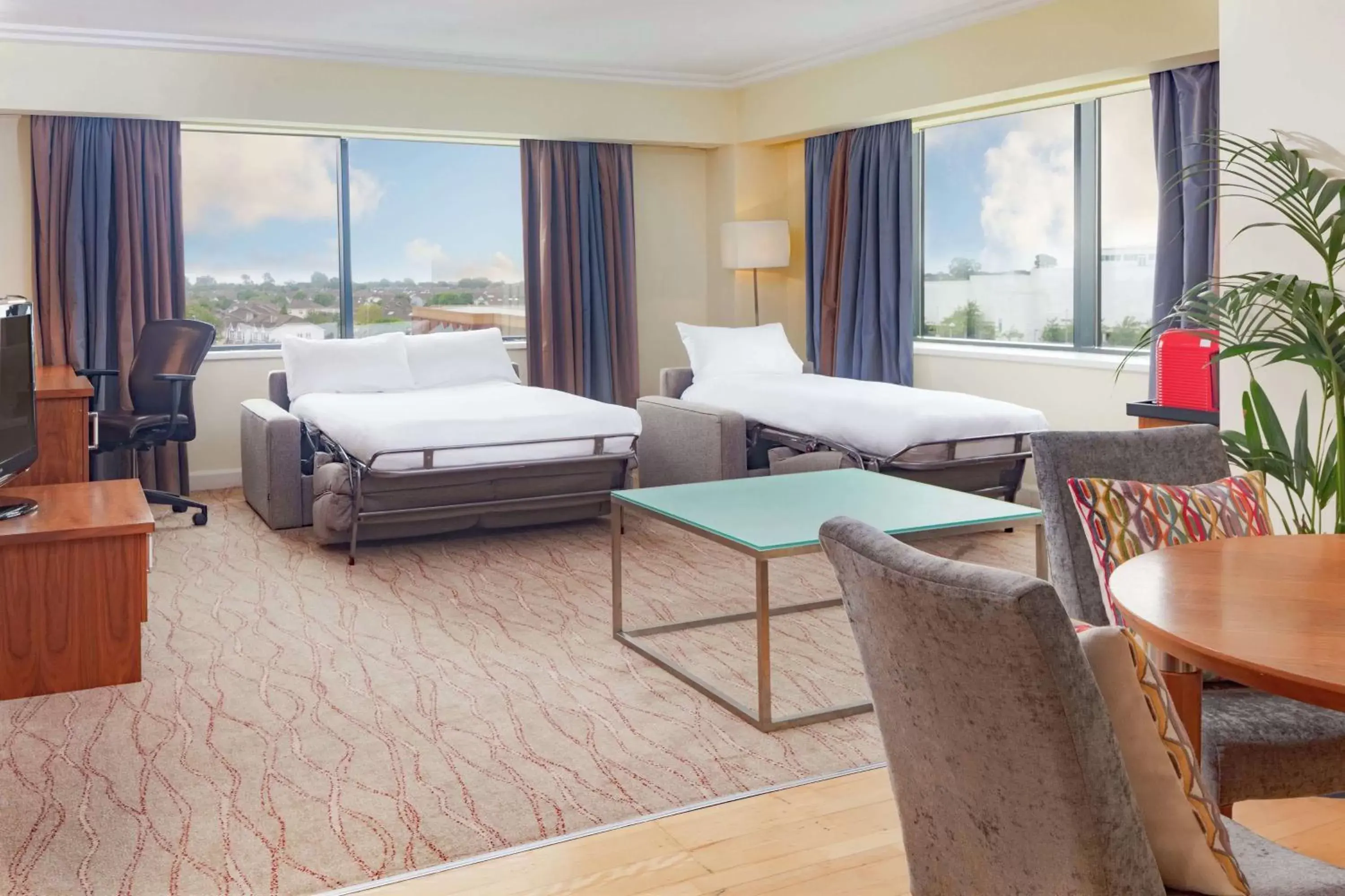 King Suite with Lounge Area in Hilton Dublin Airport King Suite with Lounge Area in Hilton Dublin Airport