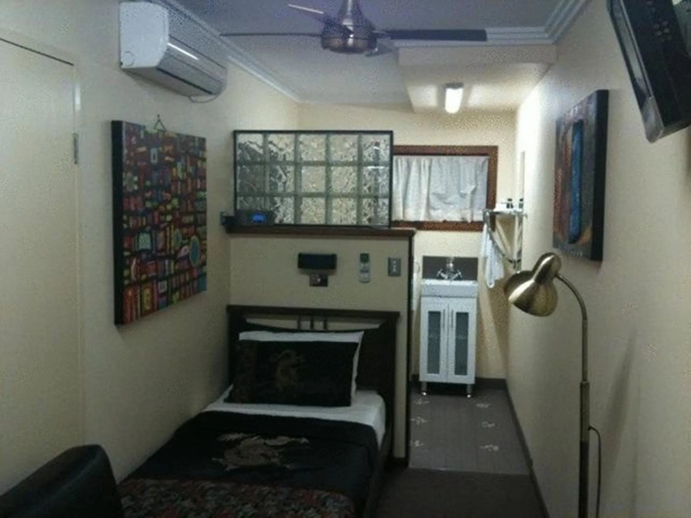 Photo of the whole room in Aspect Central