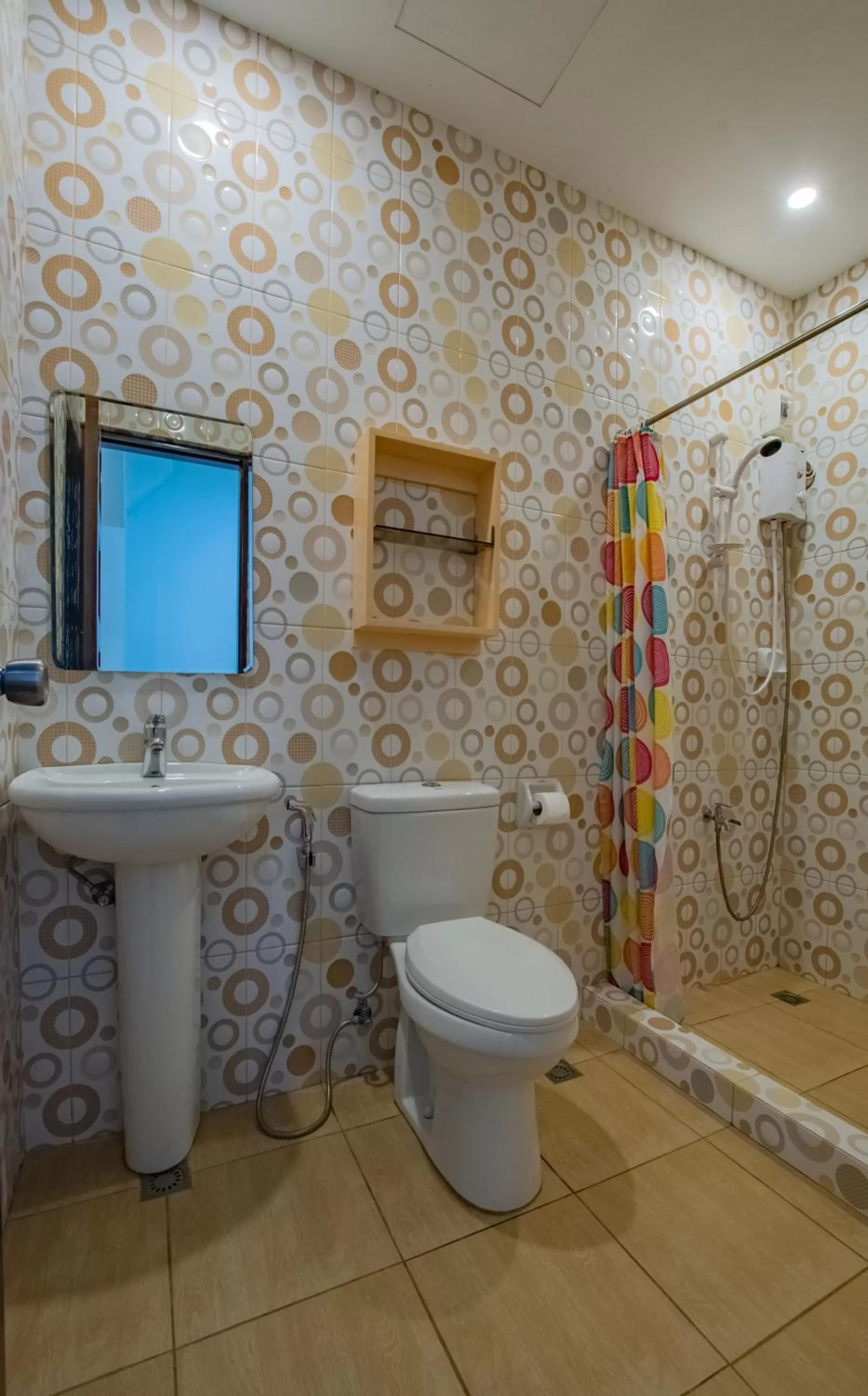 Bathroom in Jurias Garden Hotel