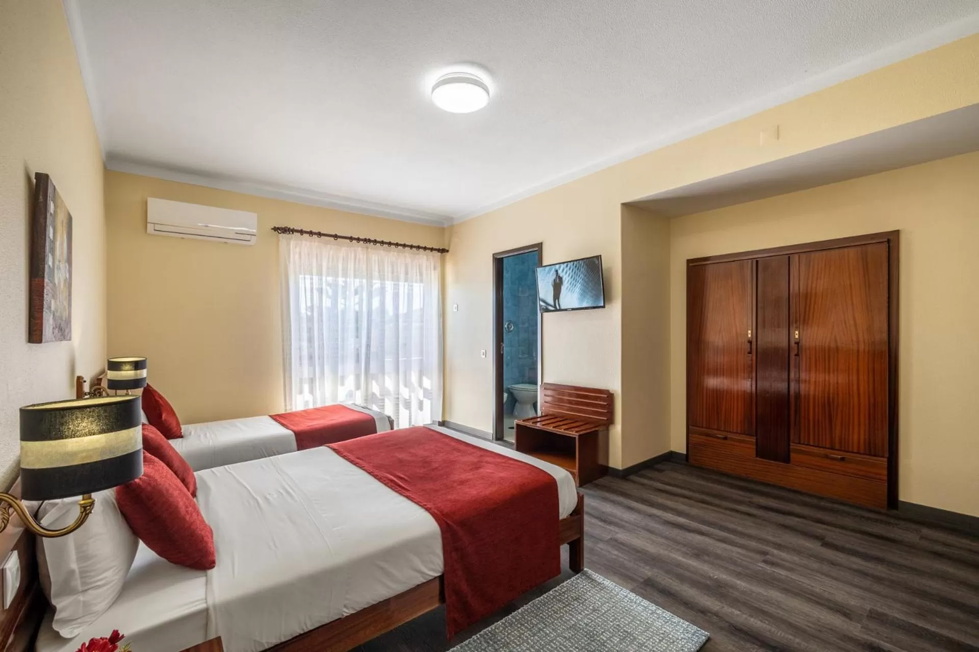 Bedroom, Bed in Hotel Colmeia