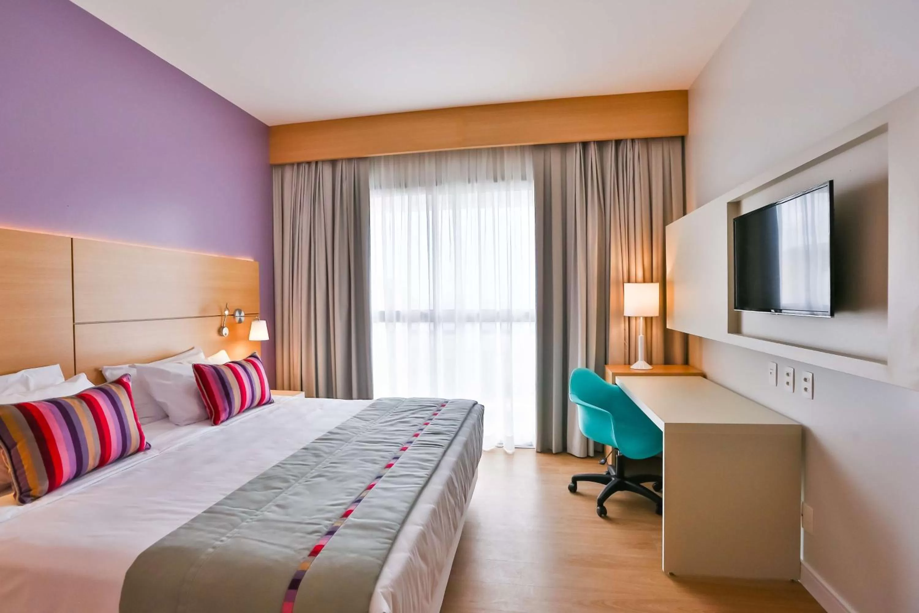 Photo of the whole room, Bed in Park Inn by Radisson Santos