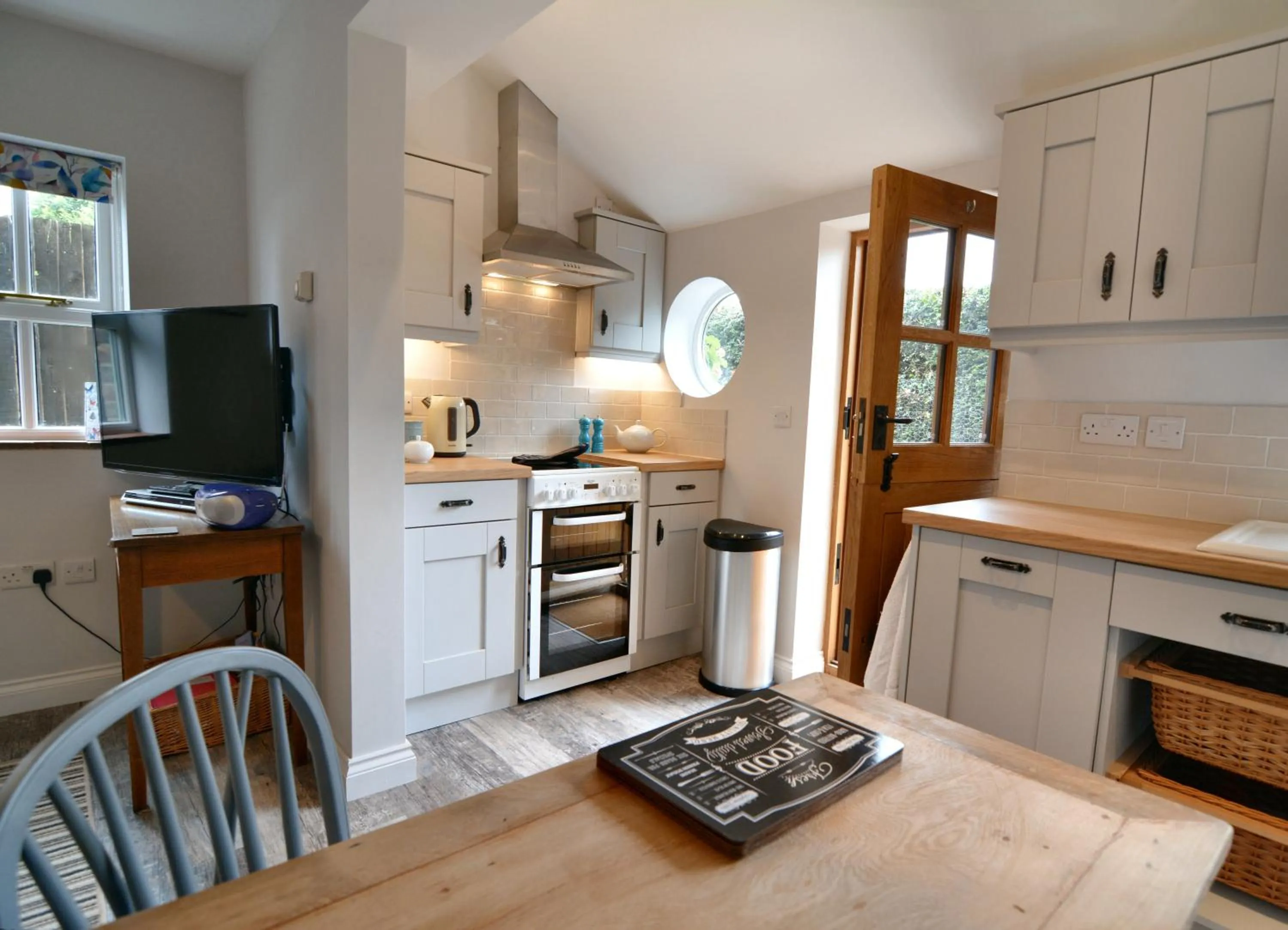 Photo of the whole room in Pine Tree Lodge, Bridgnorth