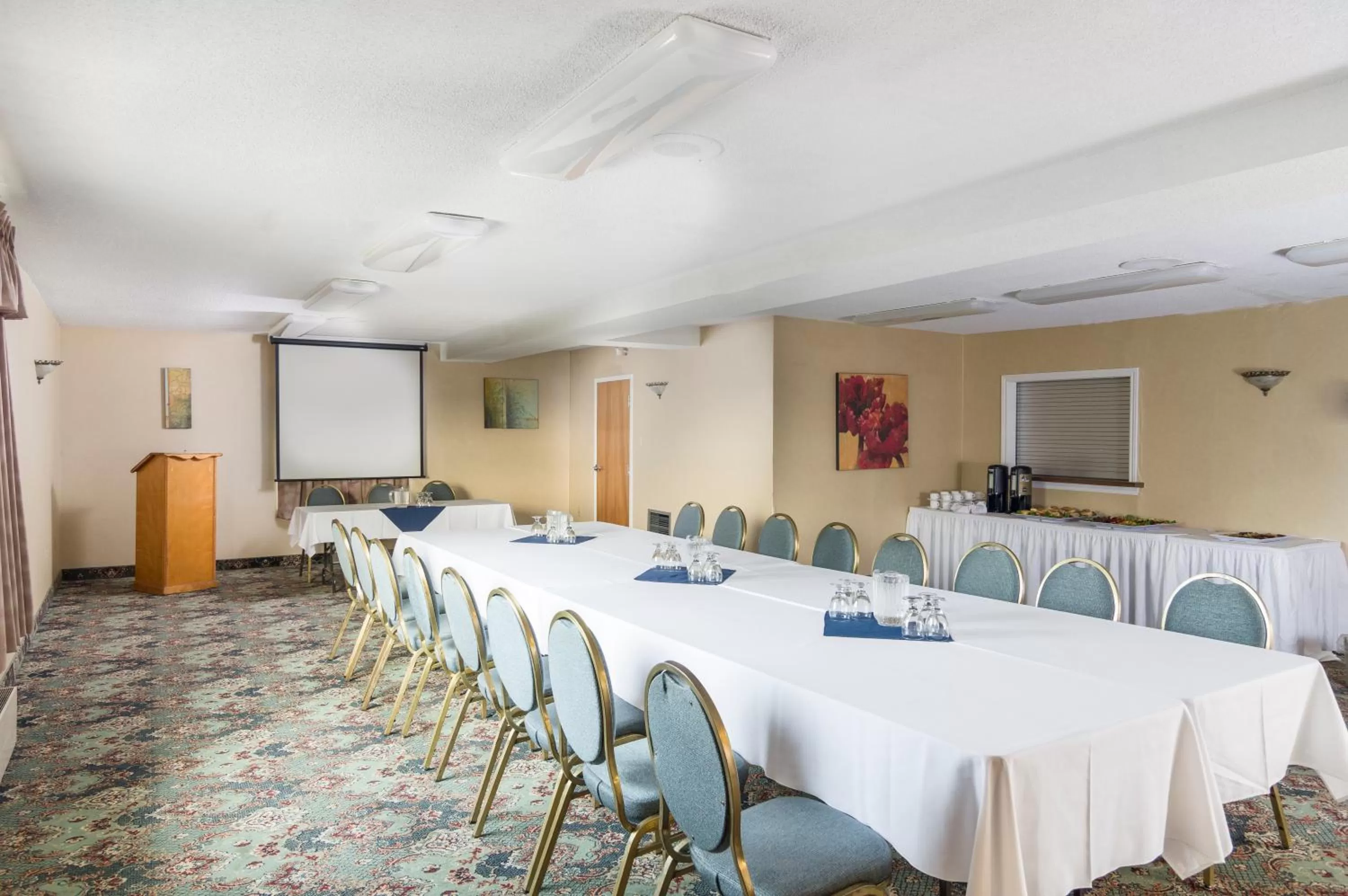 Business facilities in Mount Peyton Resort & Conference Centre