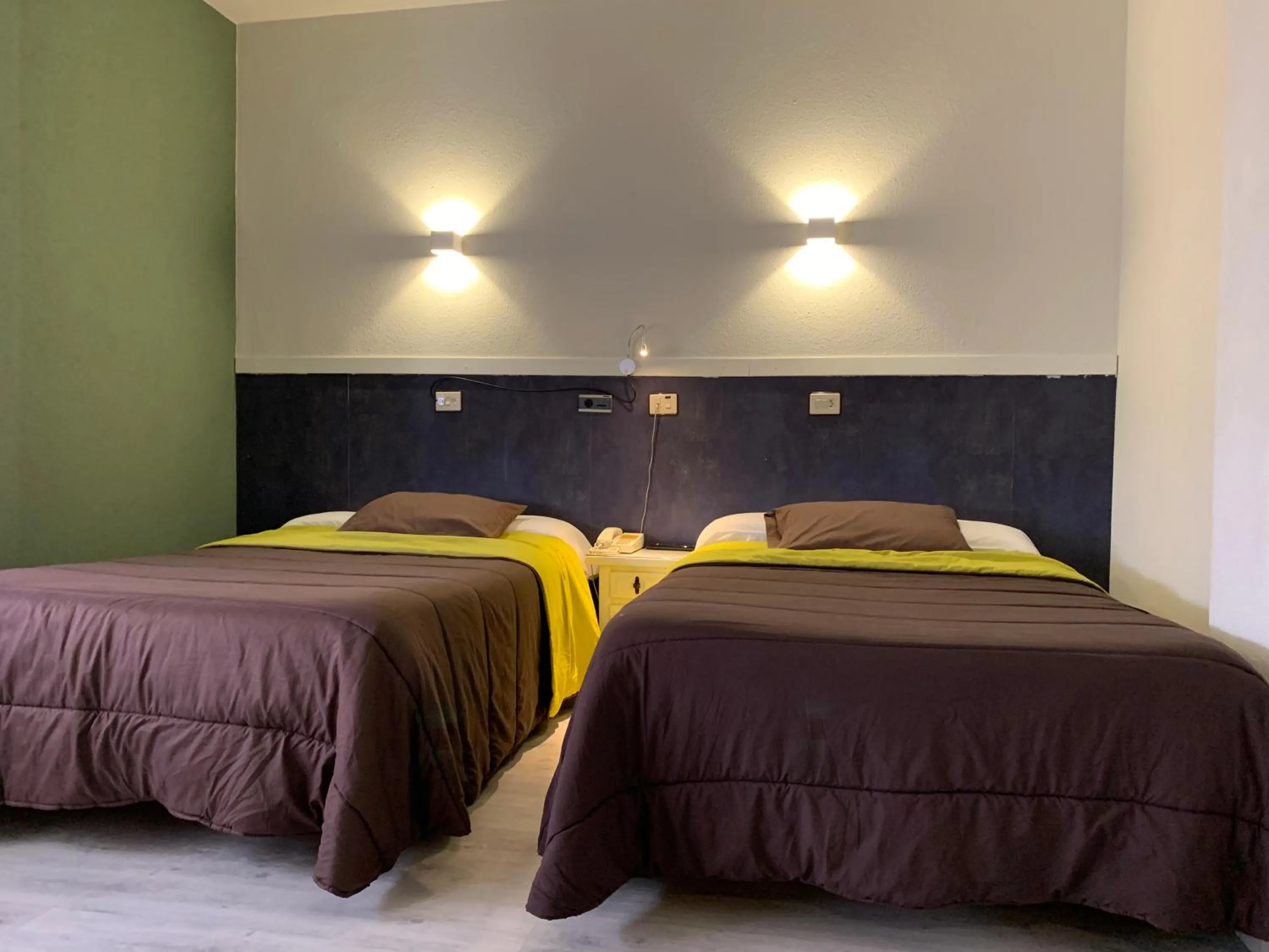 Bedroom, Bed in Hotel Los Olmos