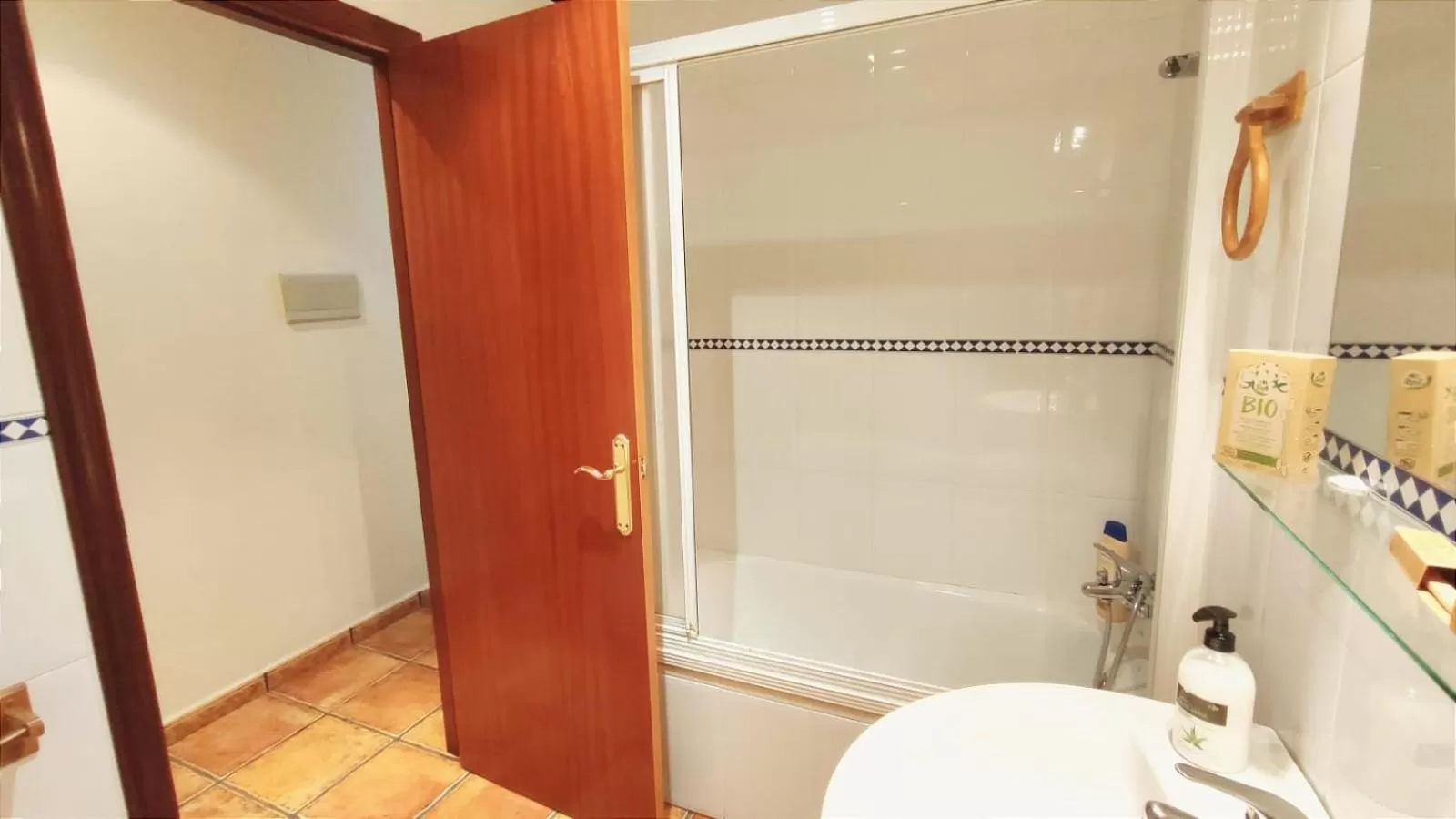 Bathroom in El Bosque Suites&Room