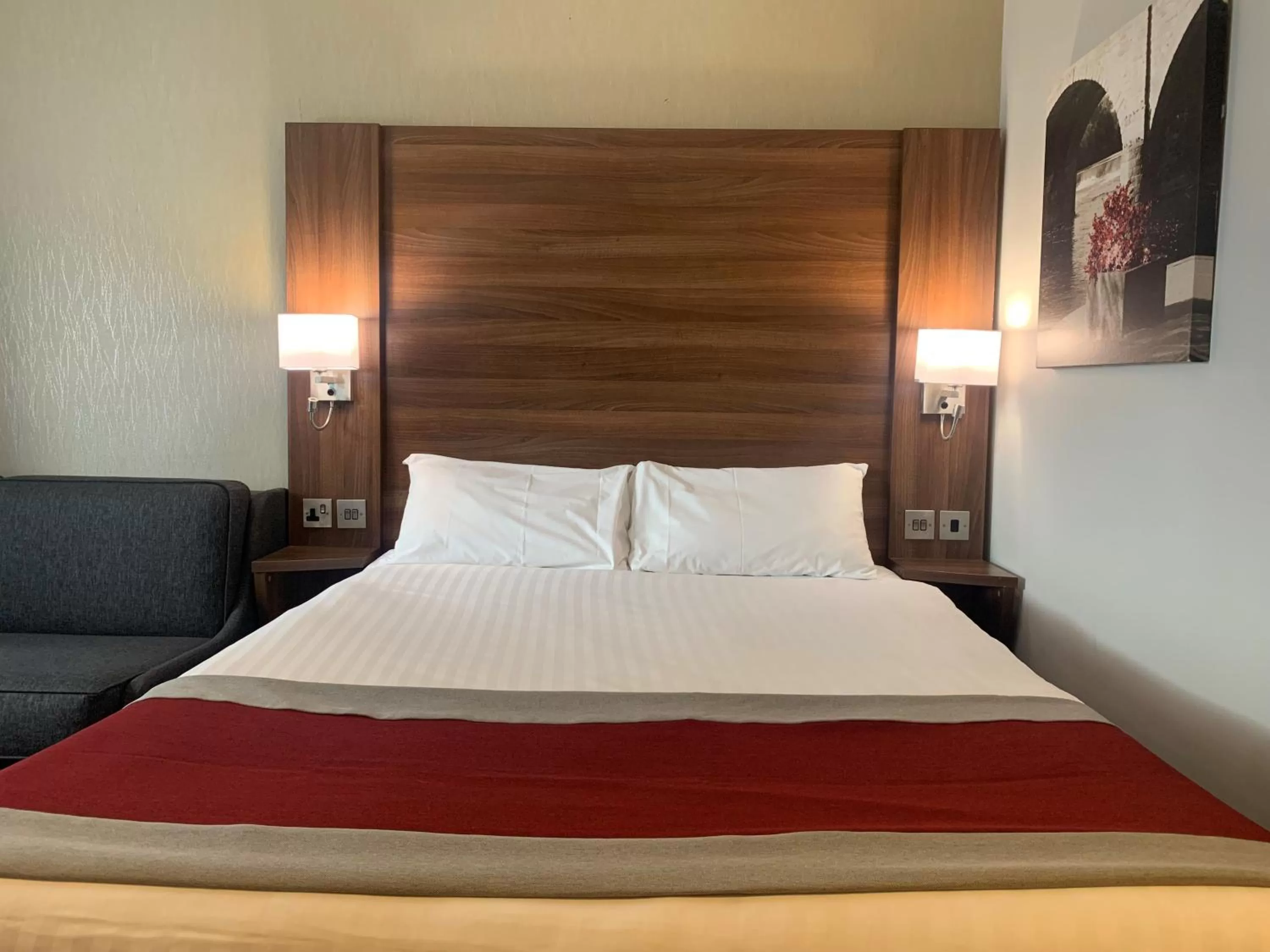 Bed in Days Inn Wetherby