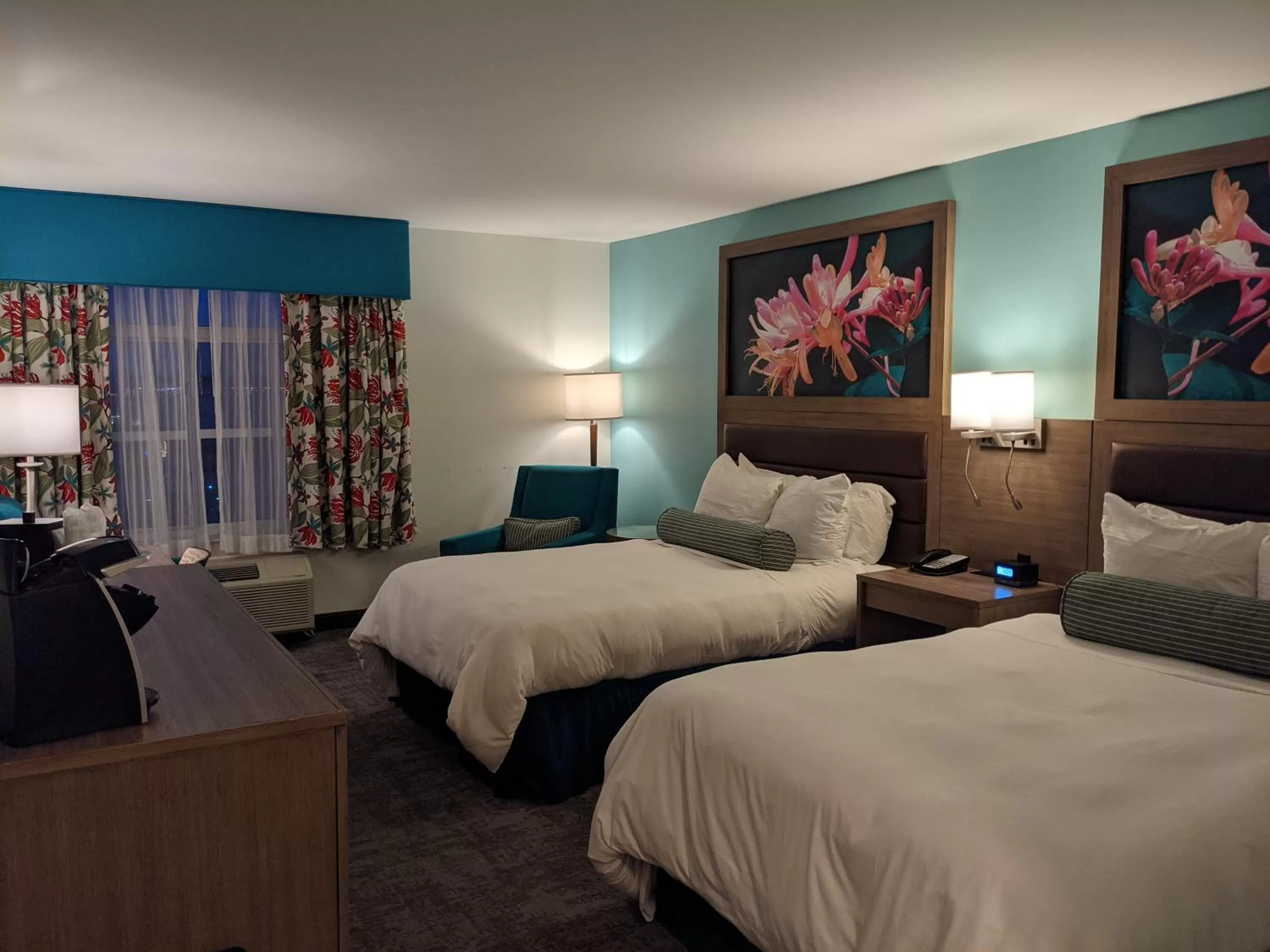 Bedroom, Bed in Rod 'N' Reel Resort