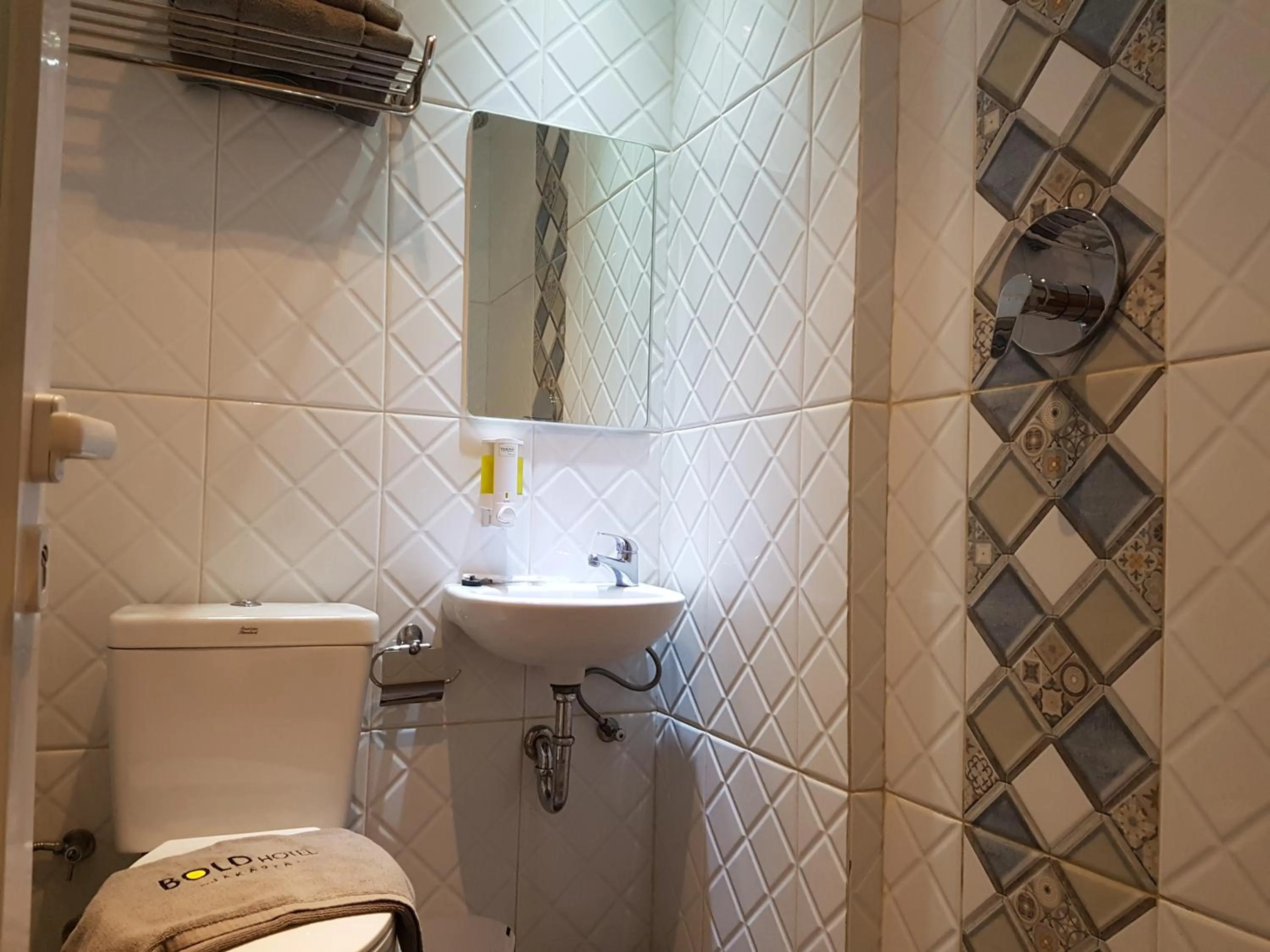 Bathroom in Bold Hotel Jakarta