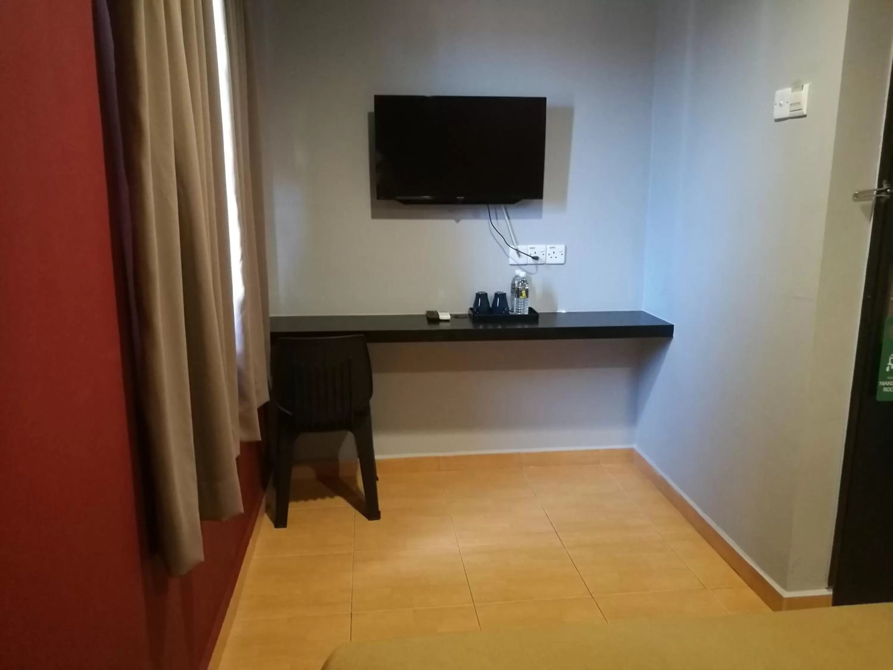 TV and multimedia in Grandpa Hotel