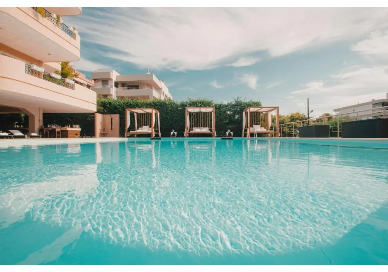 Swimming pool in Blue Note Resort & Club