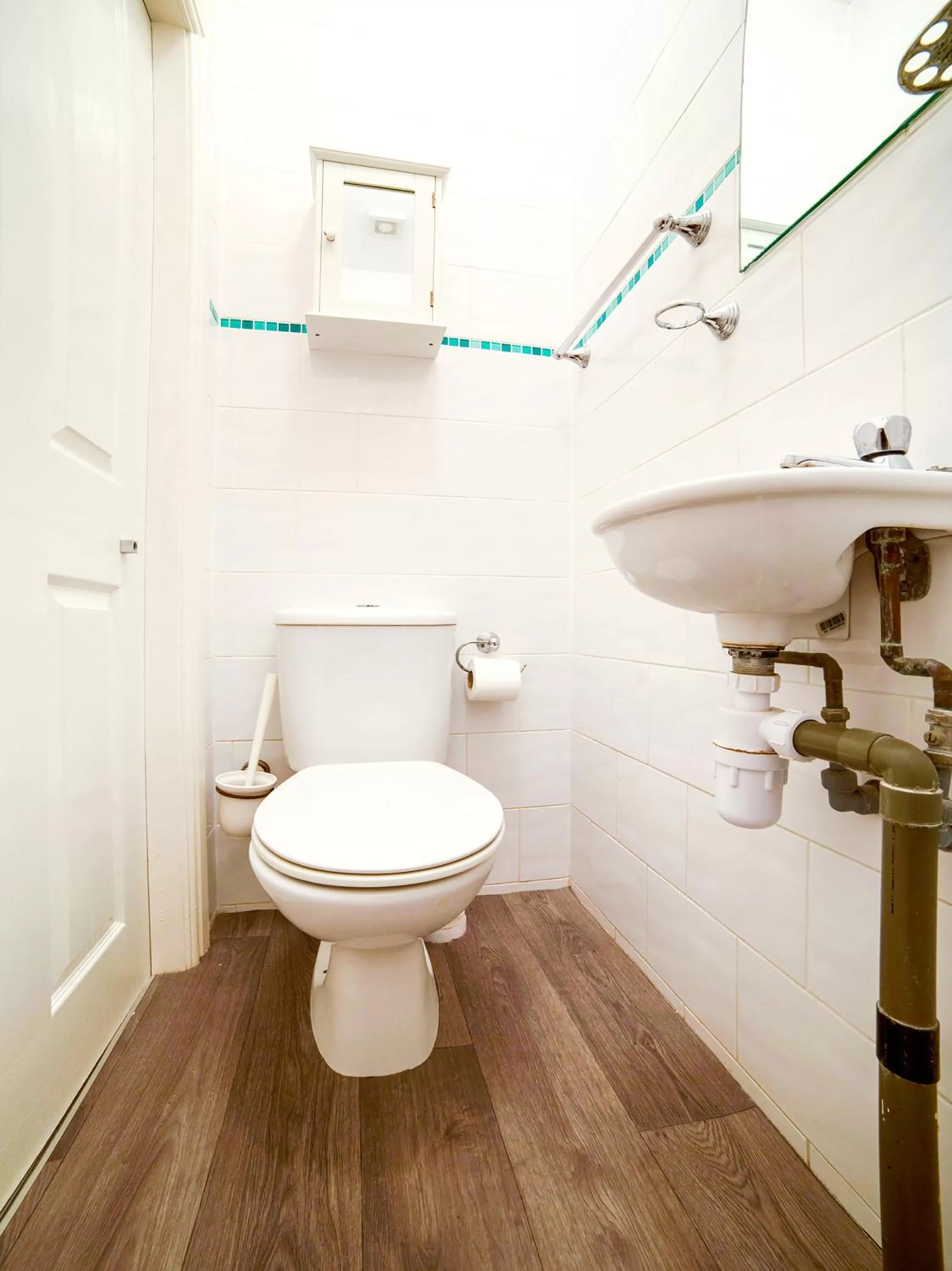 Bathroom in Tequila and Dunlin Rooms Southport Central