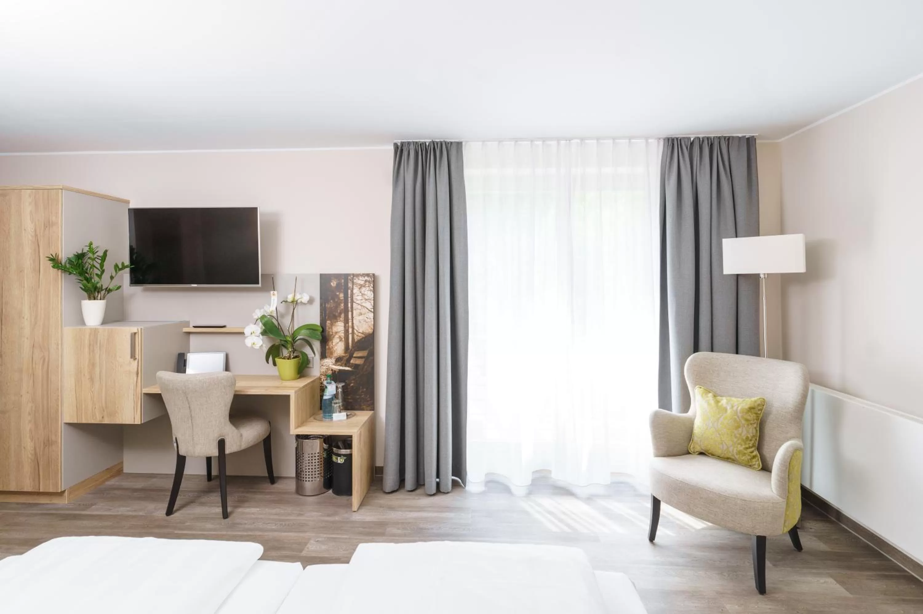 Bed in Hotel Forsthaus Grüna Betreibergesellschaft mbH