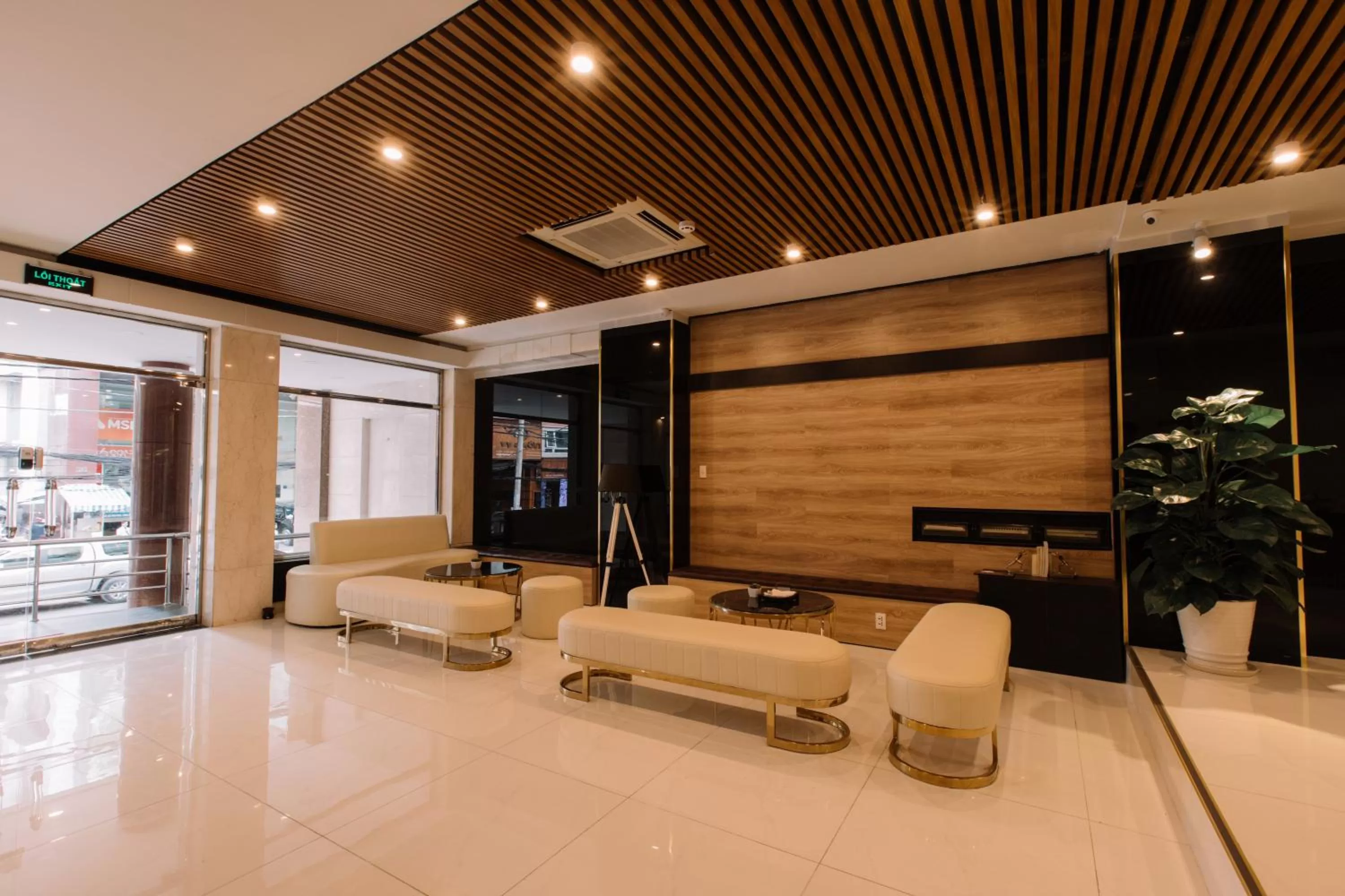 Lobby or reception in Chotel Ben Thanh