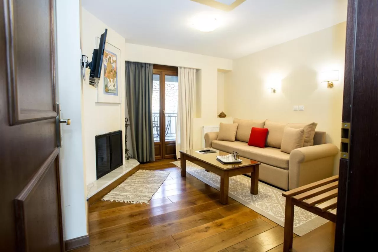 Ellinon Thea Arachova