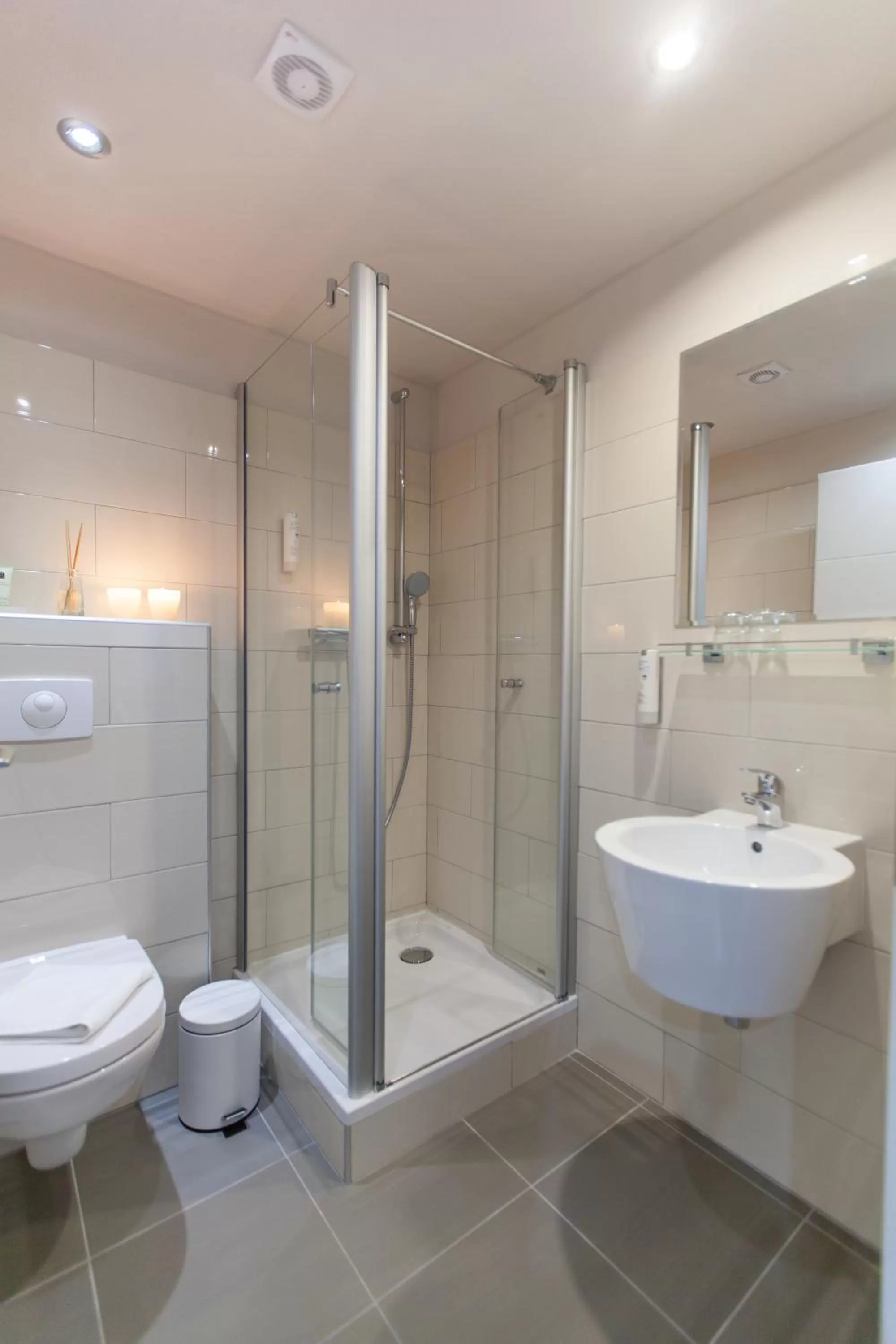 Bathroom in Hotel am Fjord