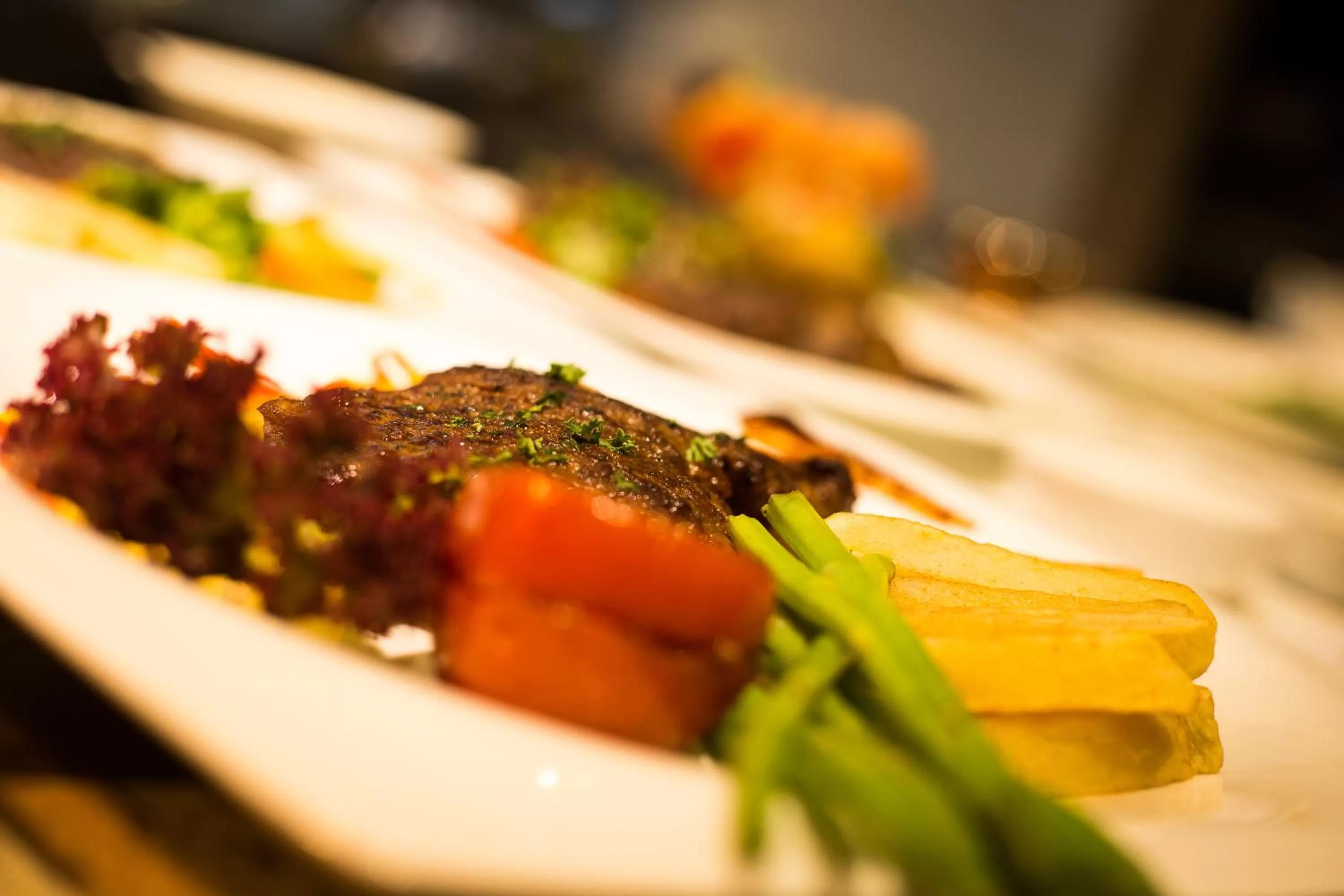 Restaurant/places to eat in Lakeshore Suites, Banani