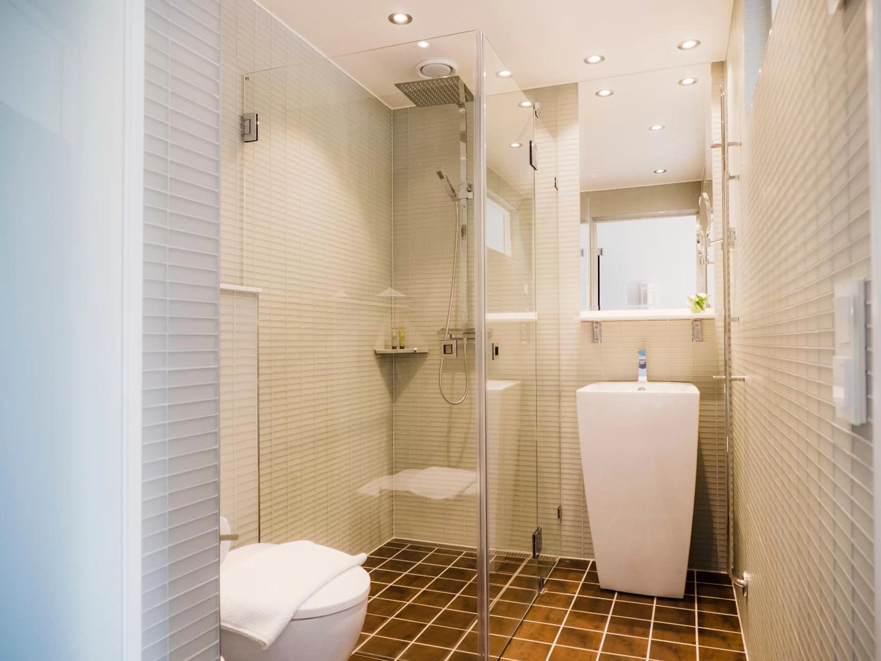 Bathroom in Hotel Lundia