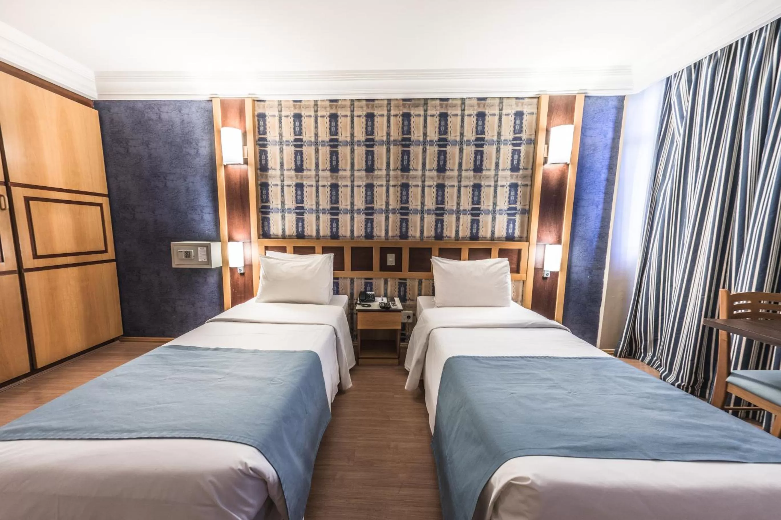 Bed in Monumental Bittar Hotel