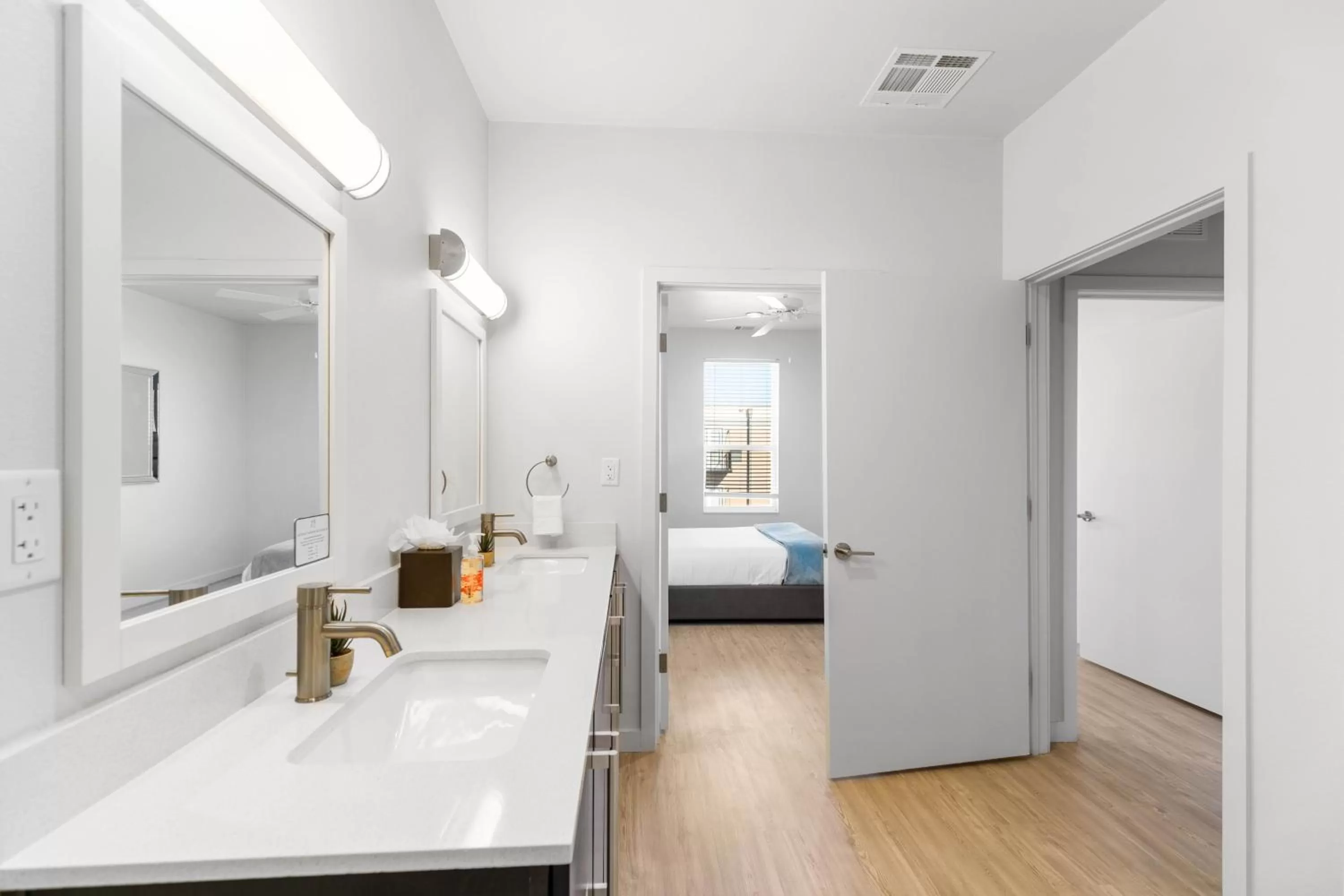 Bathroom in Flatz432 Apartments by Barsala