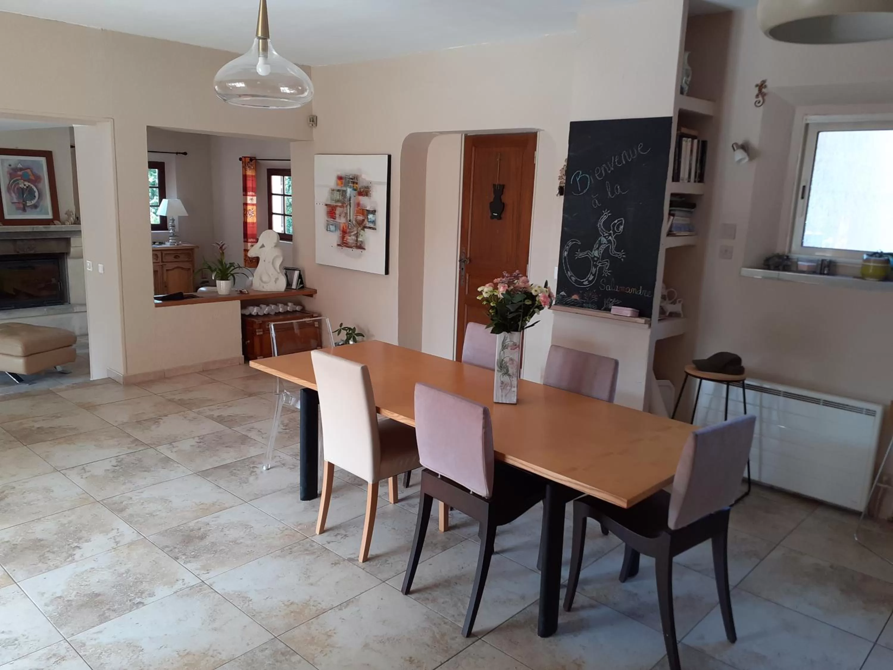 Restaurant/Places to Eat in La Salamandre en Provence