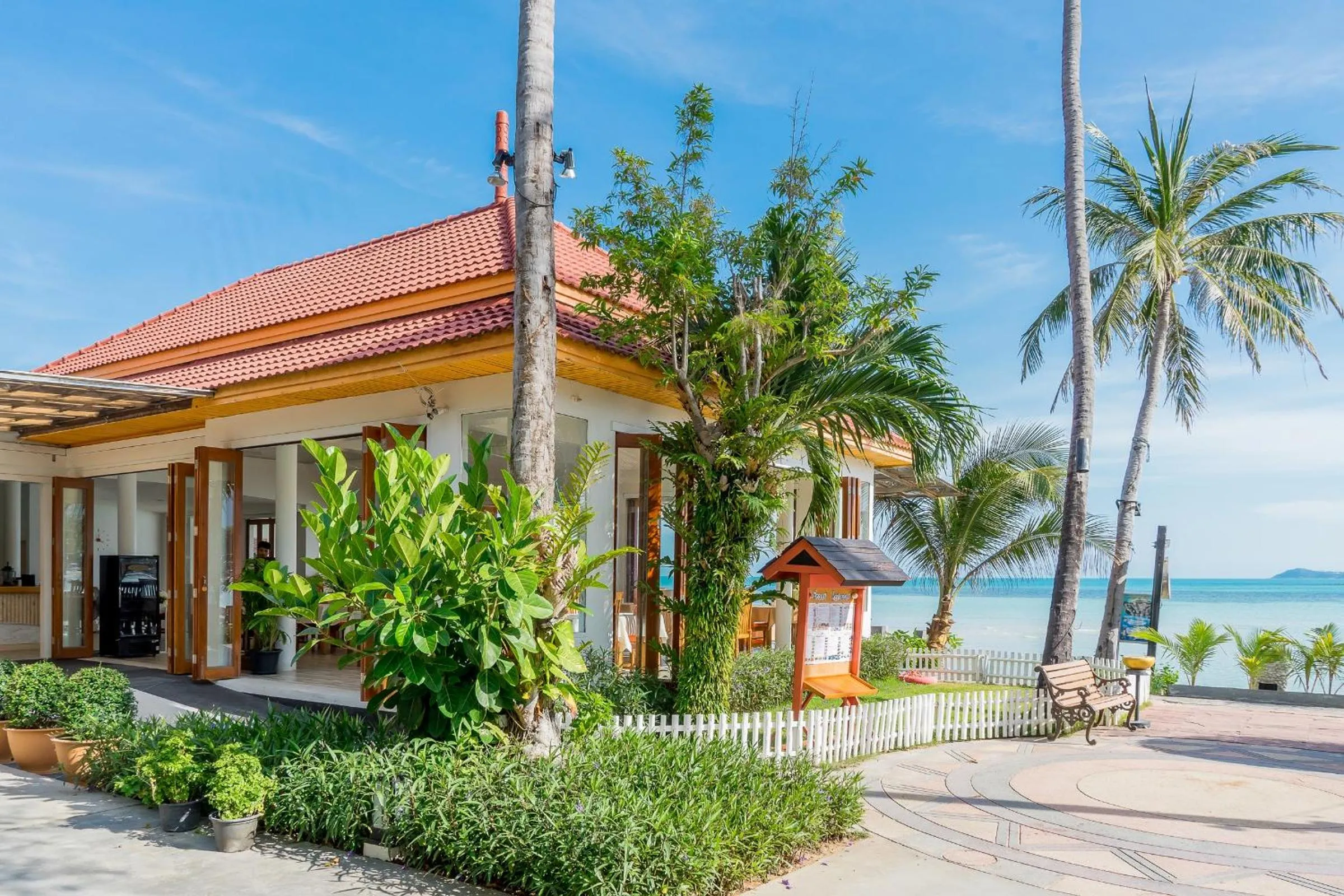 Restaurant/places to eat in Chaba Cabana Beach Resort