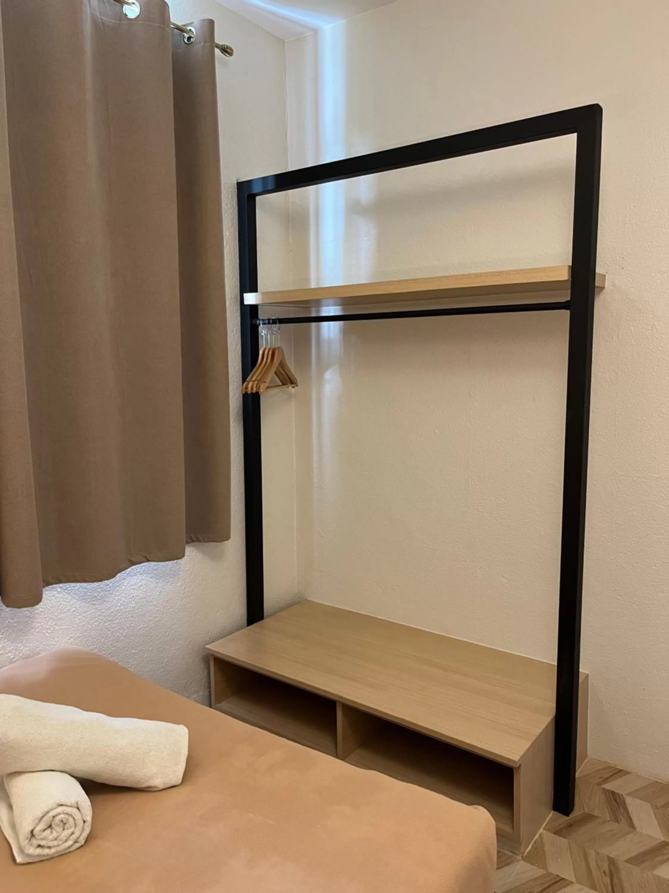 Bedroom, Bed in Red Knight Gardens