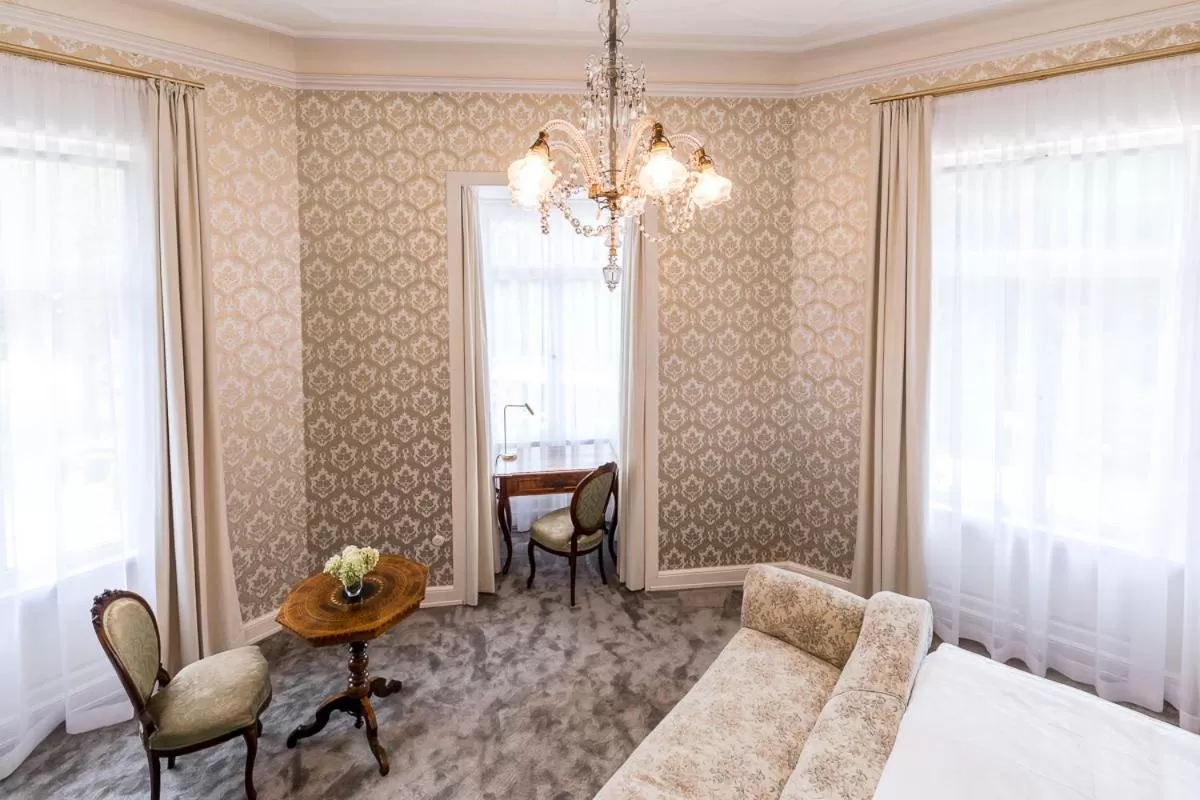 Day, Bed in Hotel Villa Grunewald