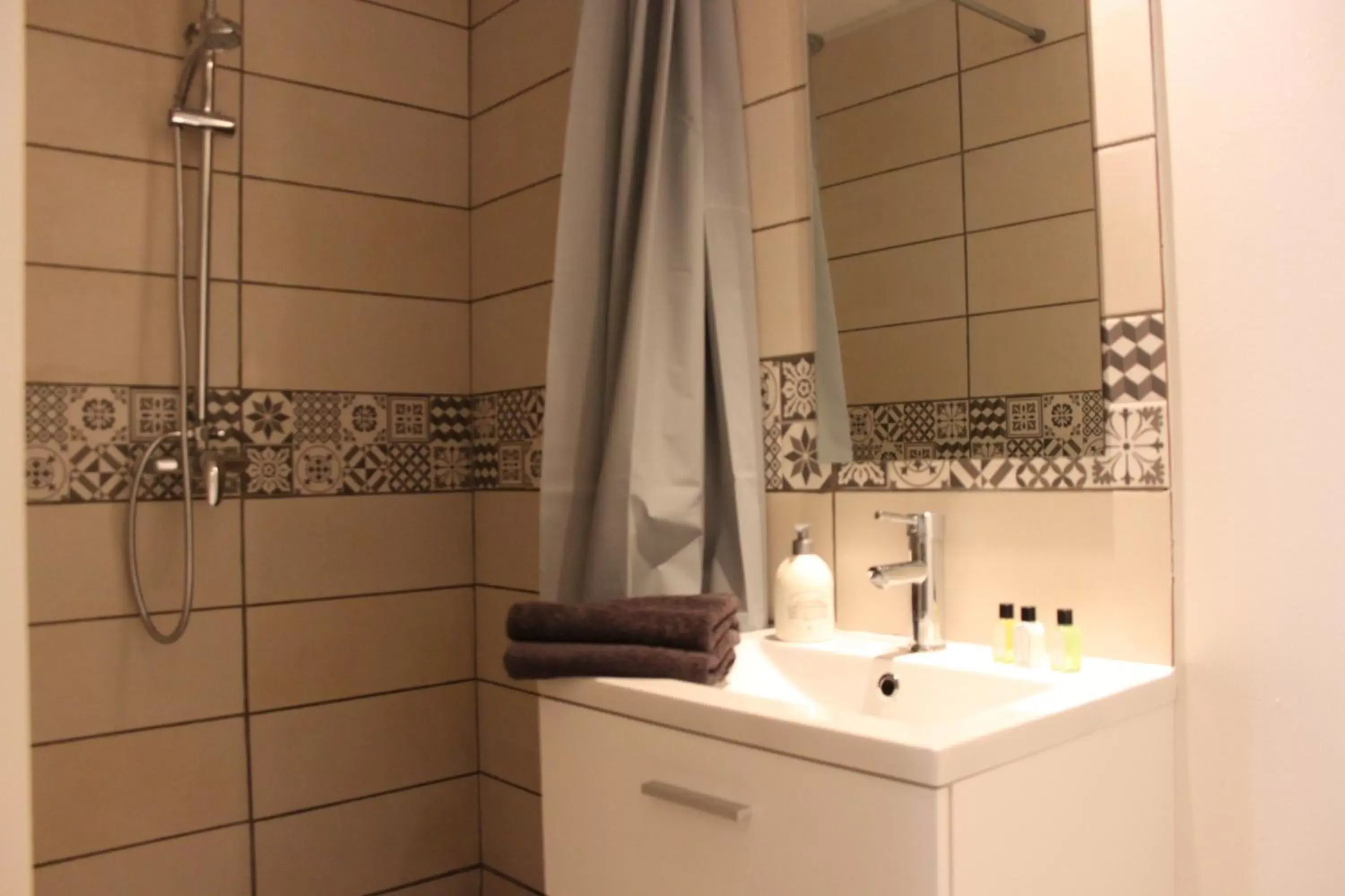 Three-Bedroom Apartment in Le Domaine des Archies Three-Bedroom Apartment in Le Domaine des Archies