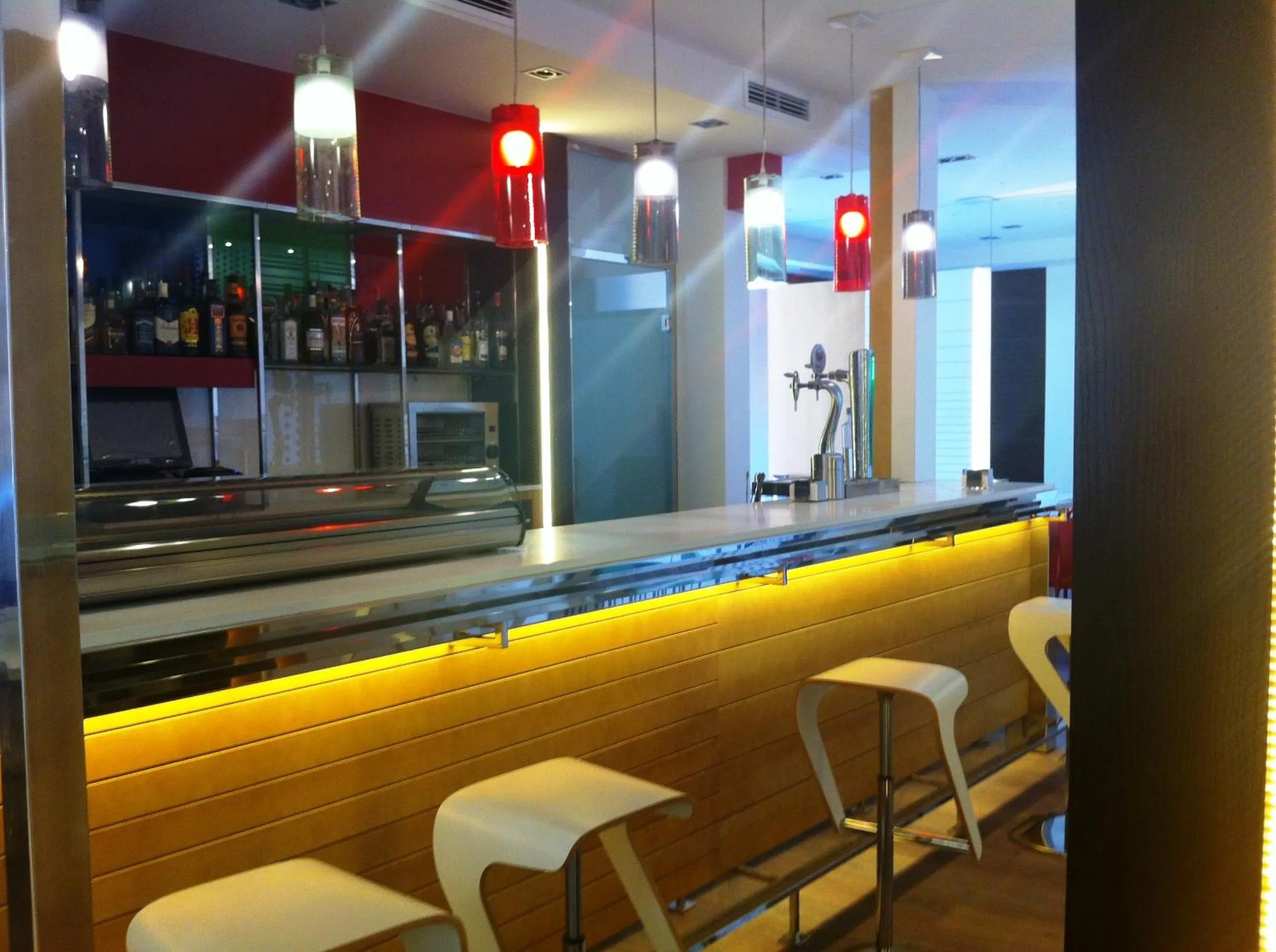 Lounge or bar in Hotel Boutique Museo Burgos