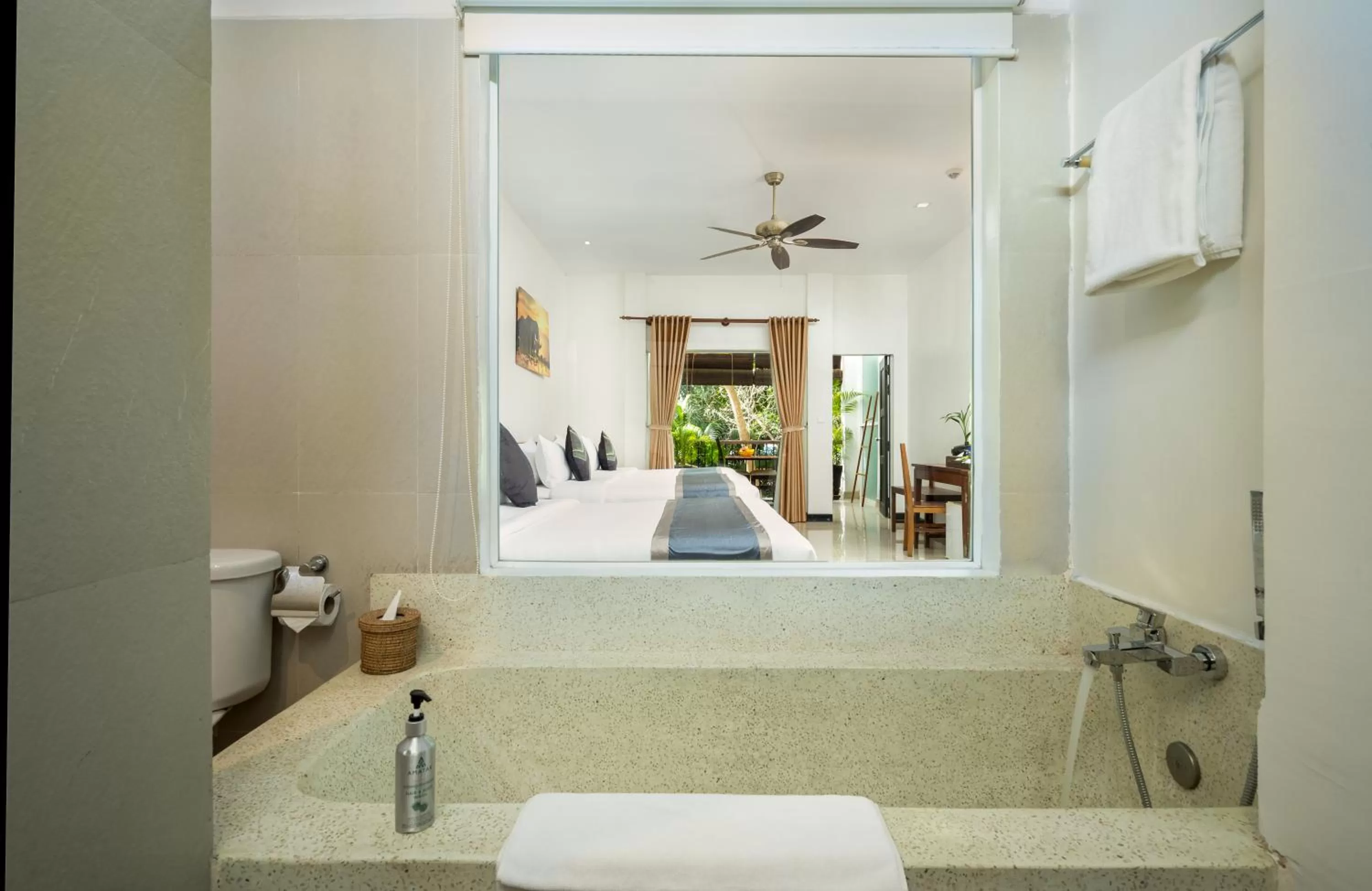 Bathroom, Bed in Landing Gold by Amatak