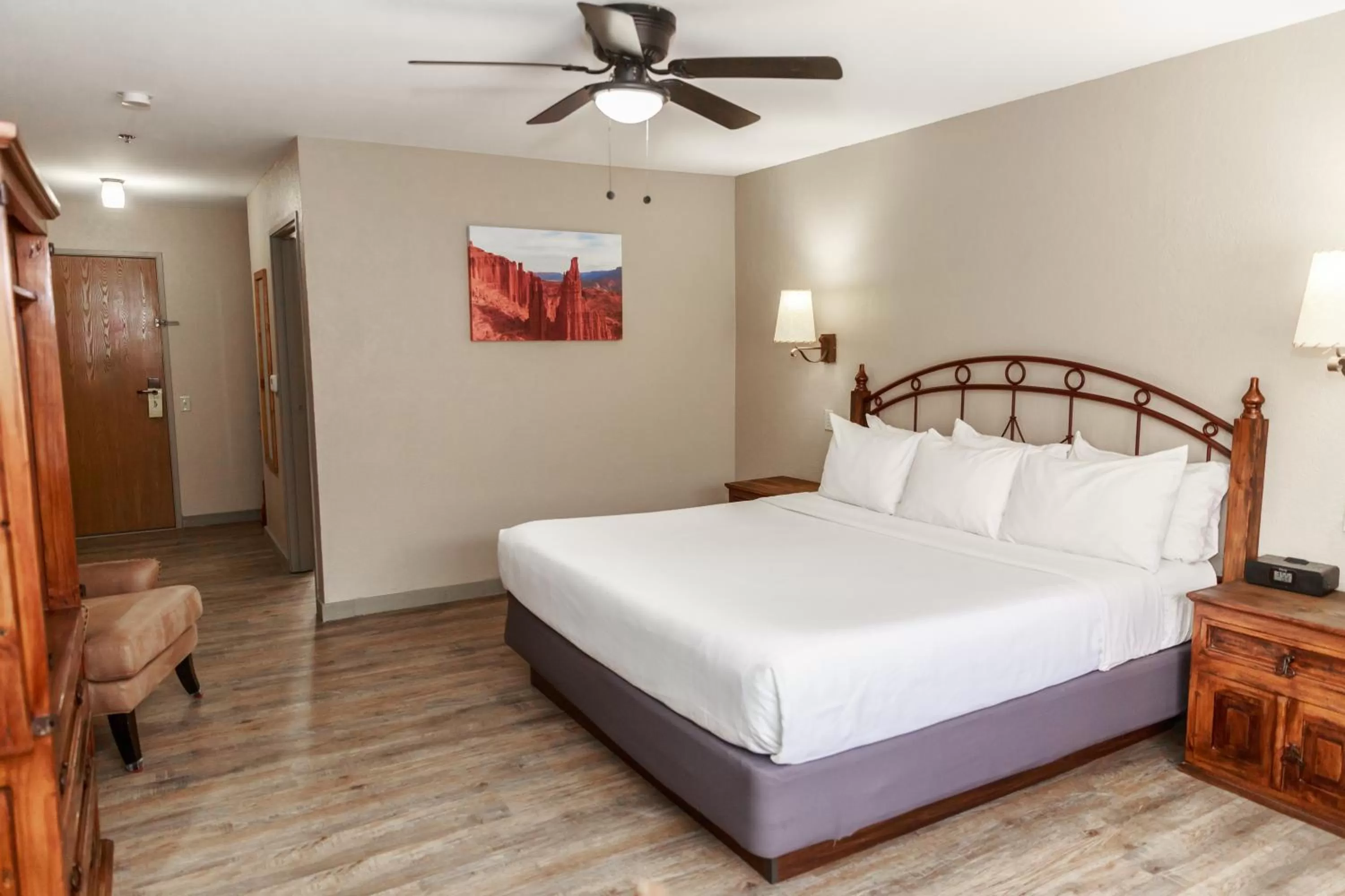 Bedroom, Bed in Aarchway Inn