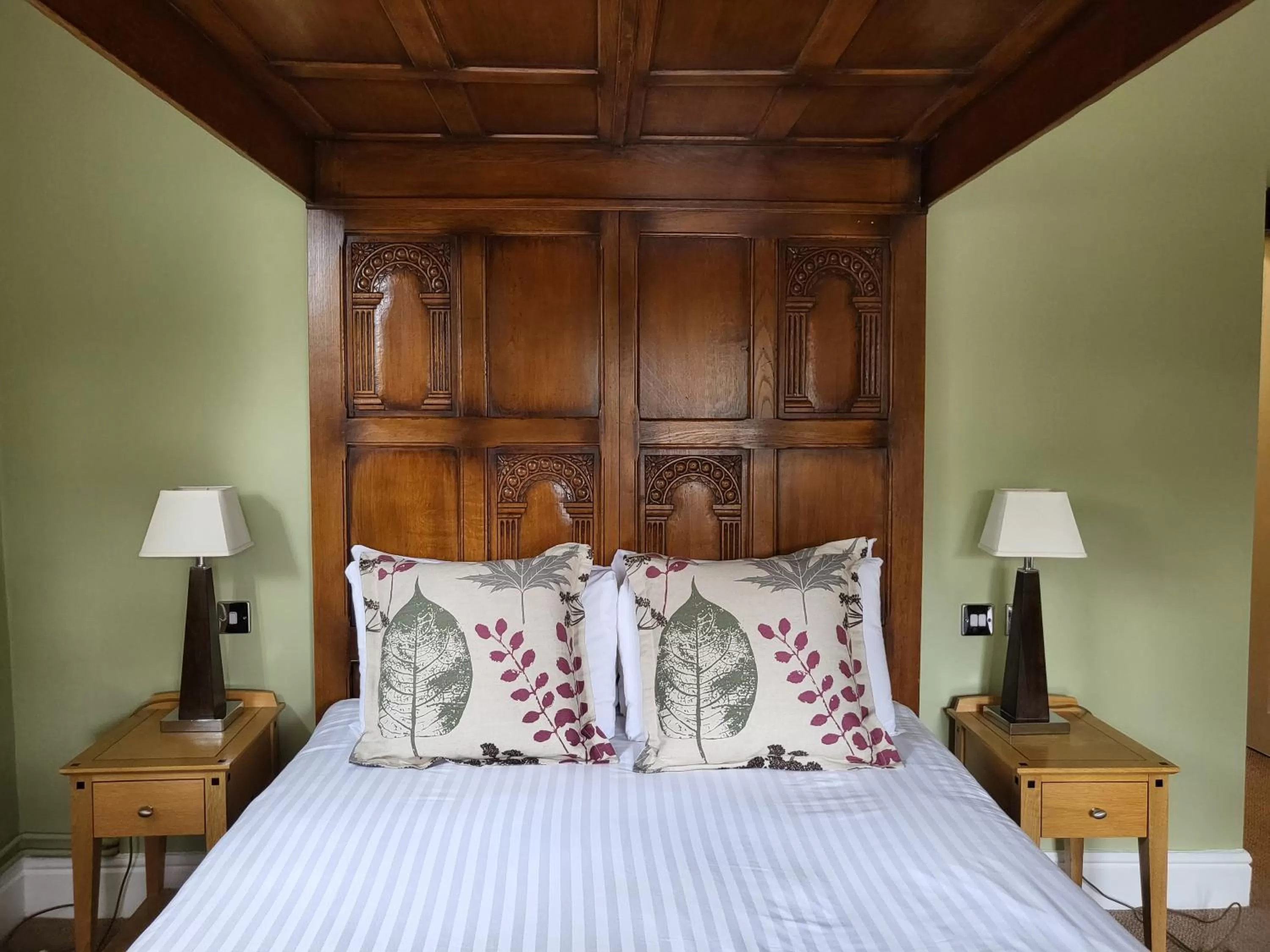 Bed in The Kingfisher